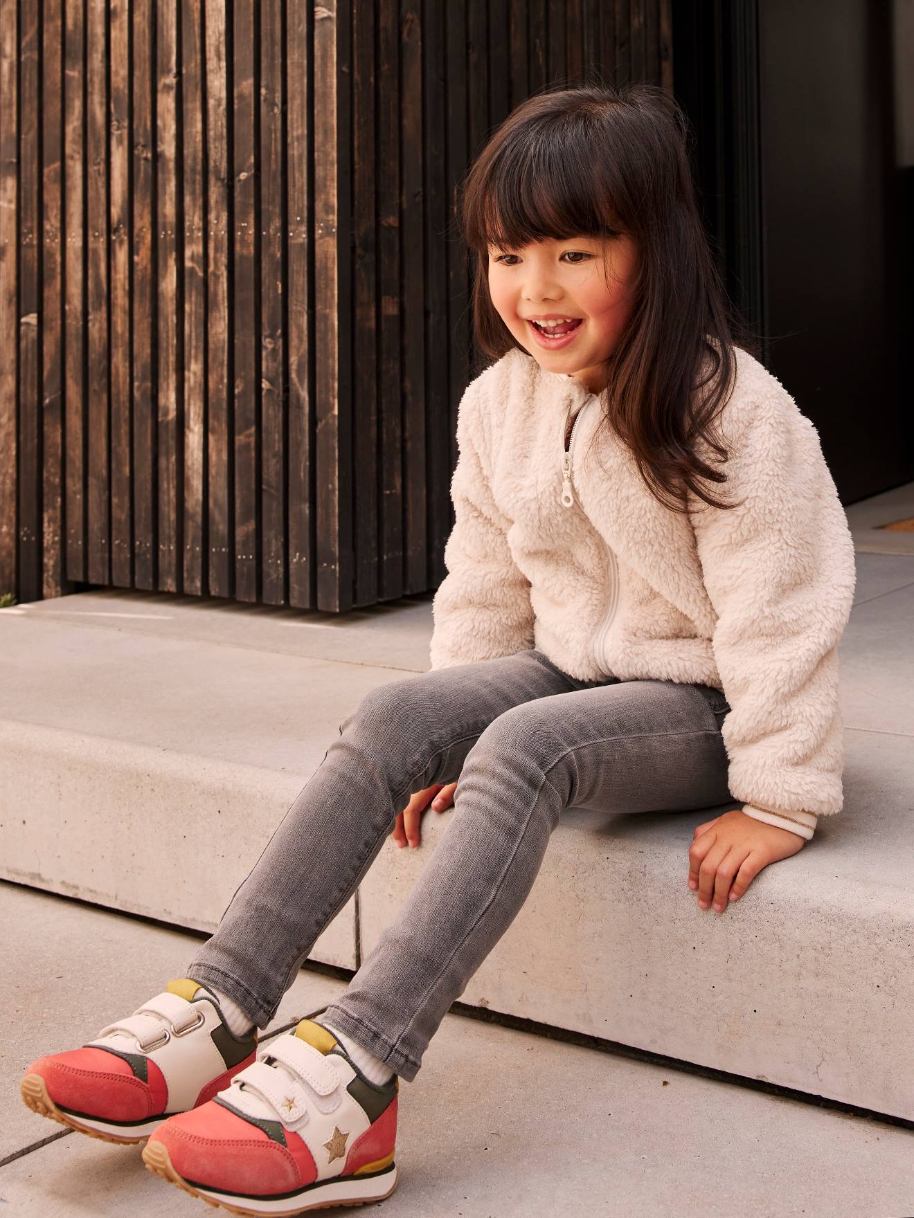 Jean slim indestructible fille et sa ceinture fantaisie gris