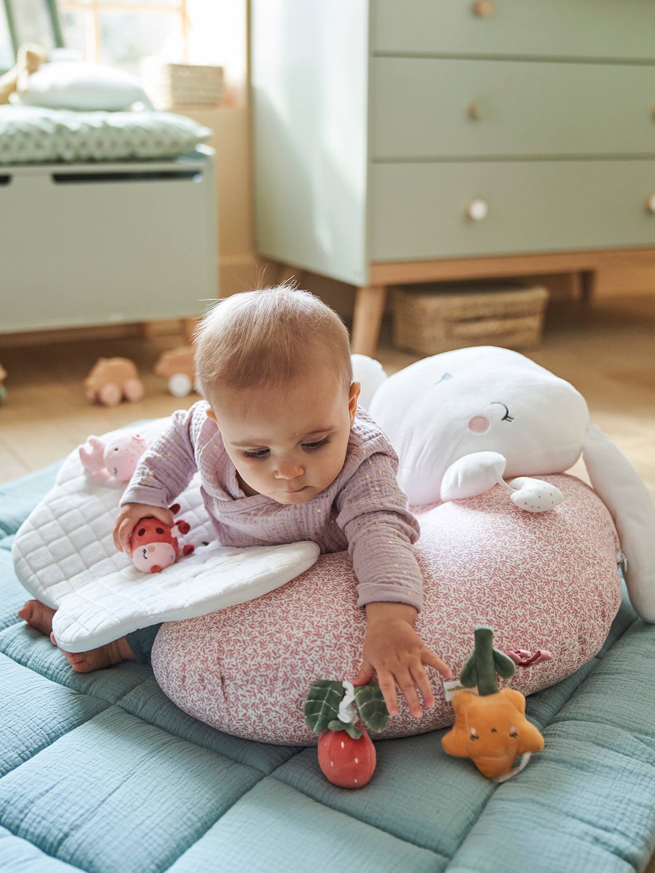 Coussin bébé des découvertes pays rose (Vertbaudet) - Image 2