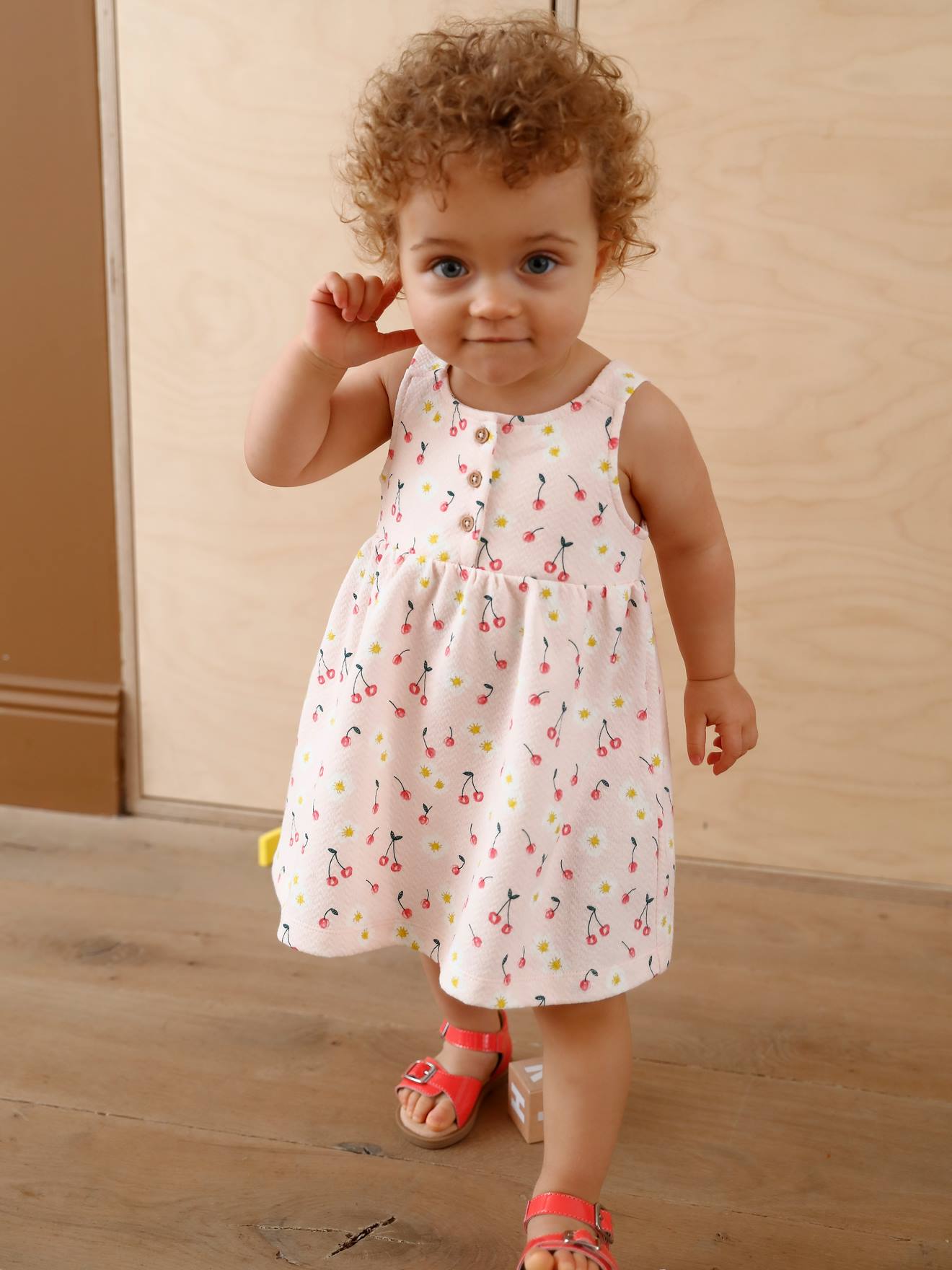 Robe bébé sans manches rose clair imprimé