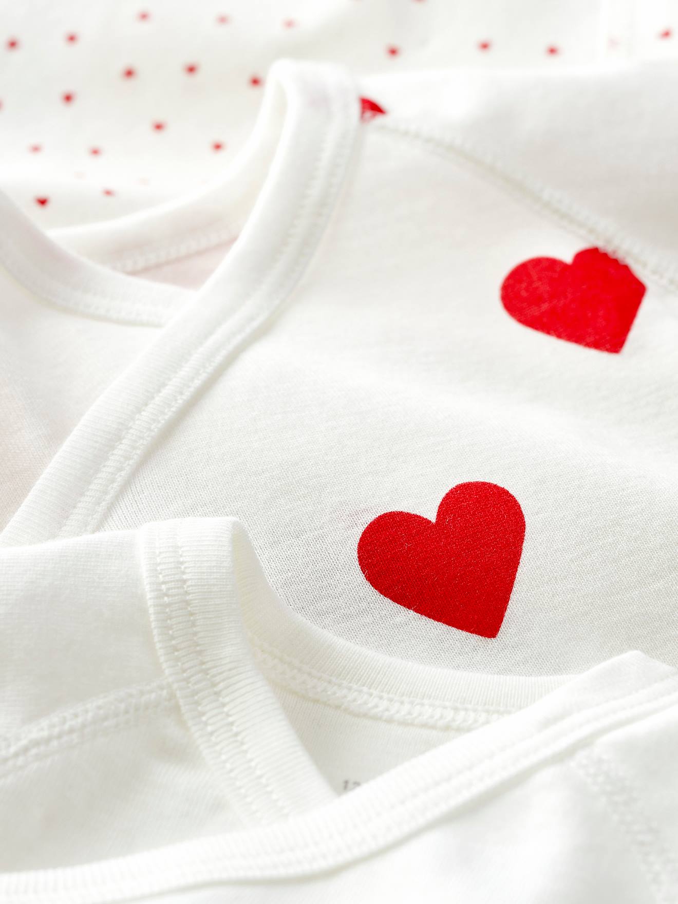 Lot de 3 bodies croisés manches courtes coeurs bébé naissance en coton bio blanc (Petit Bateau) - Image 2