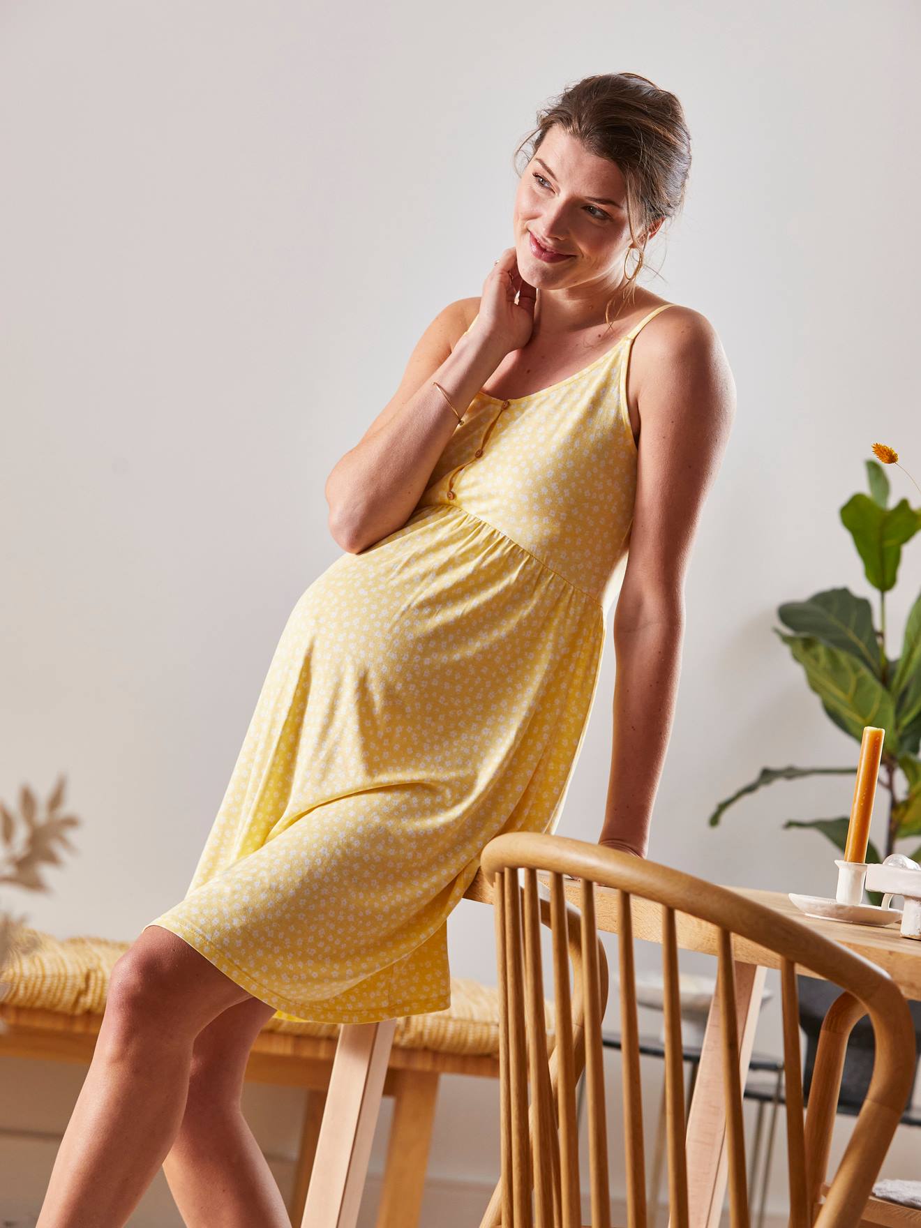 Robe courte fines bretelles grossesse et allaitement jaune fleuri