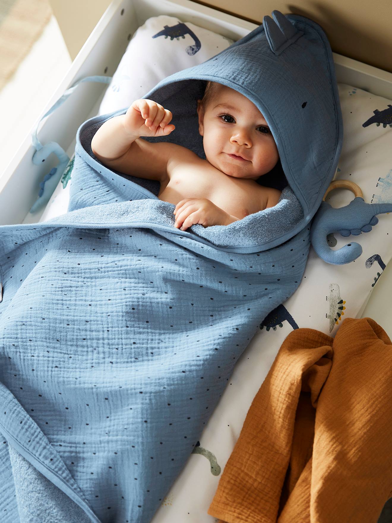 Vertbaudet - Cape de bain gaze de coton + gant de toilette PETIT DINO bleu