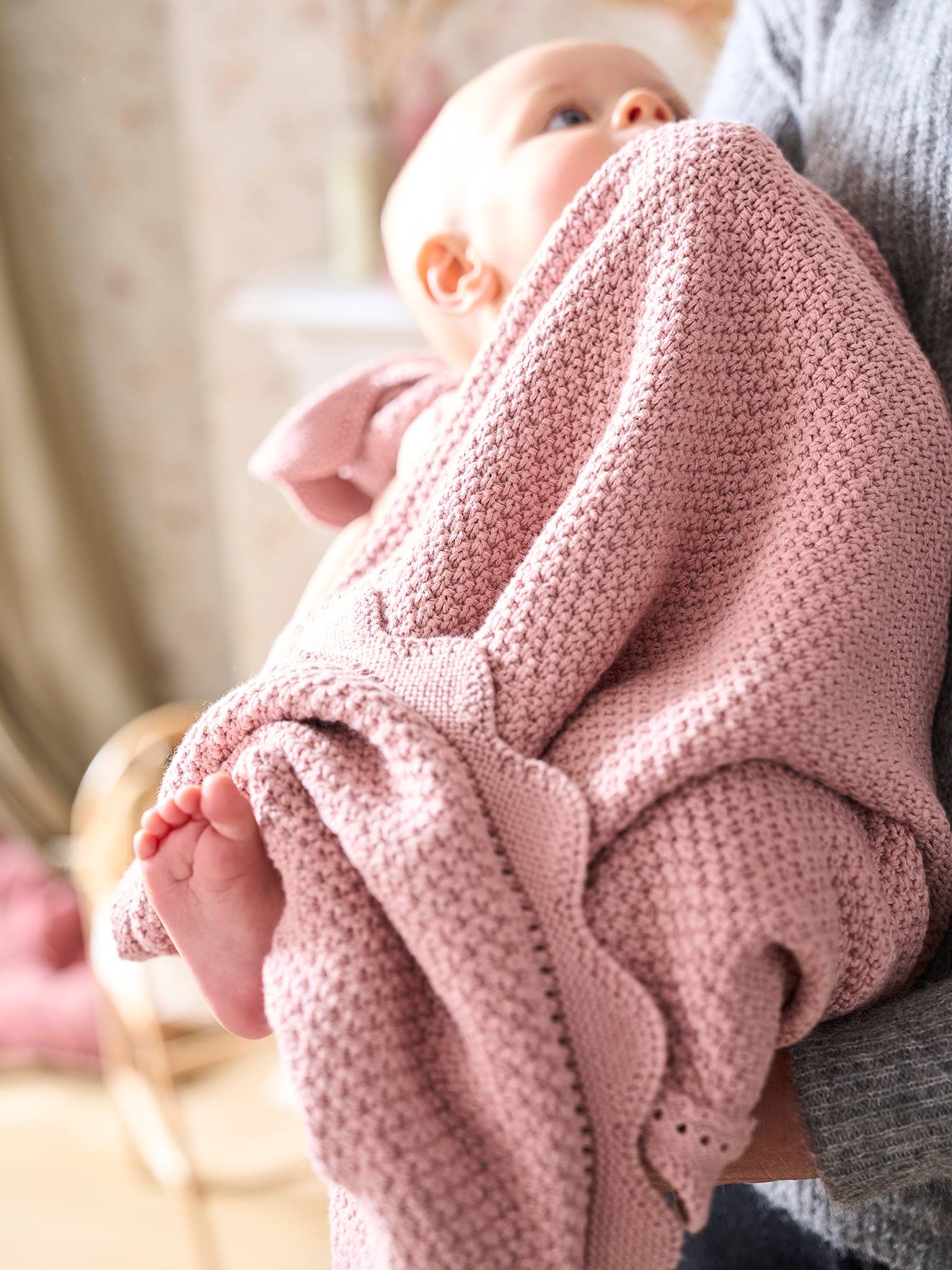 Couverture bébé tricot point de riz en coton bio* rose