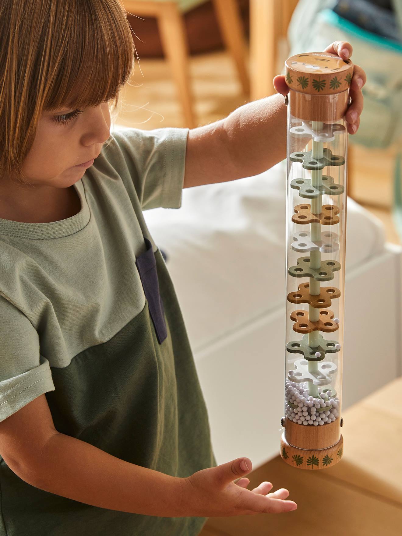Bâton de pluie géant HANOÏ en bois FSC® vert moyen uni avec decor