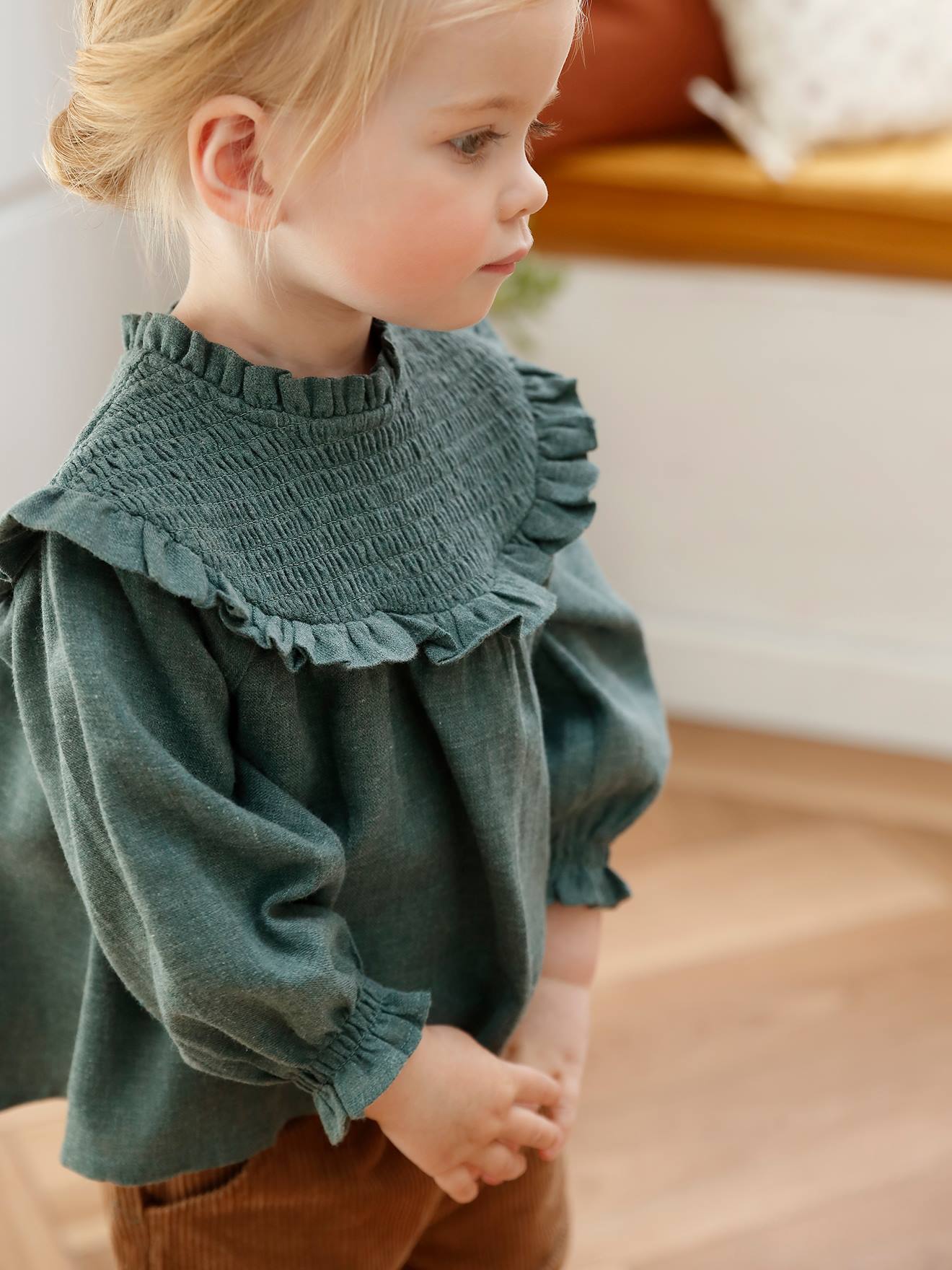 Blouse à smocks bébé et son bandeau assorti vert grisé