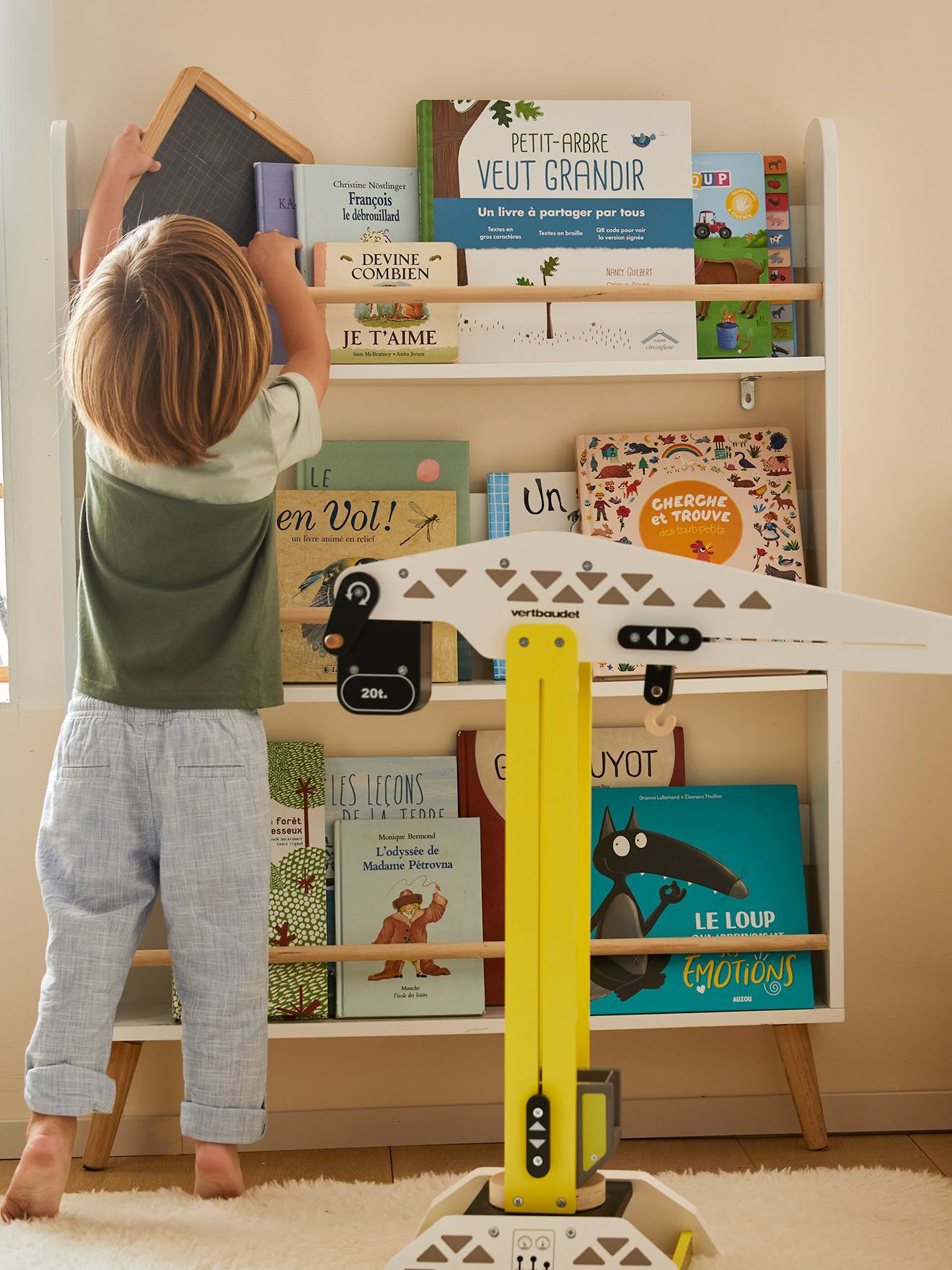 Etagère présentoir à livres LIGNE CONFETTI blanc/bois (Vertbaudet) - Image 1