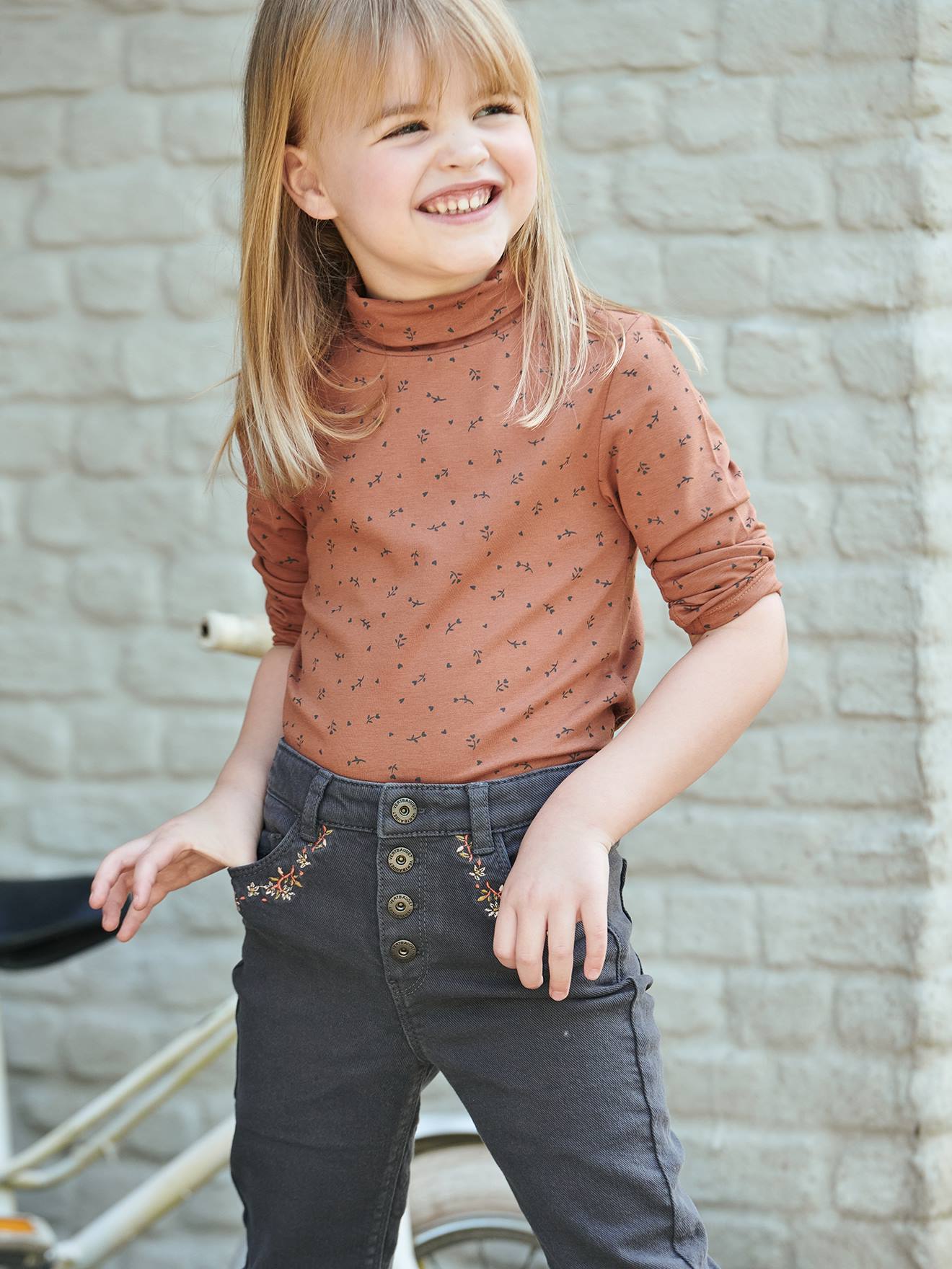 Pantalon flare brodé aux poches fille denim black