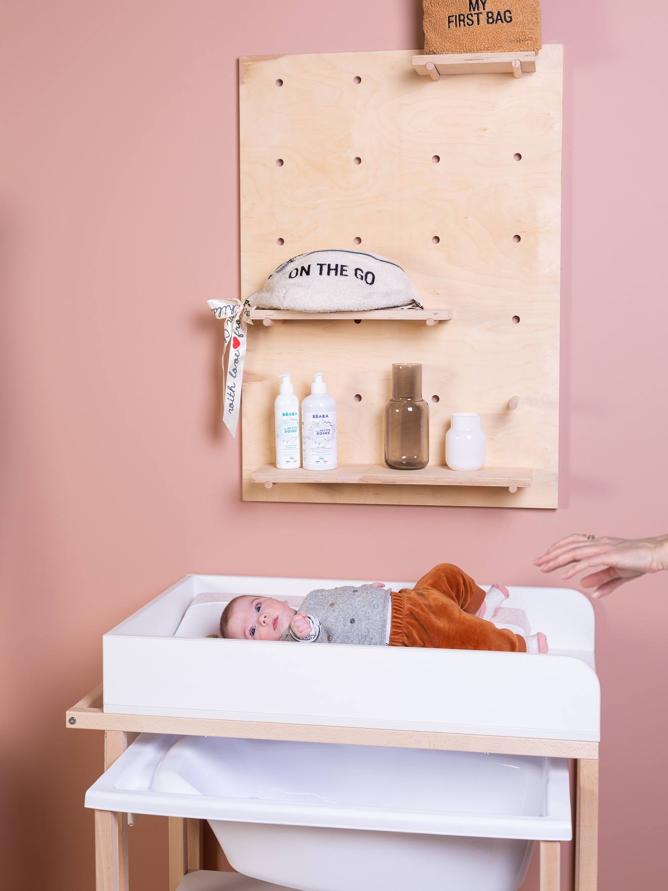 Table d'allaitement Childhome avec baignoire bébé 106 cm blanc