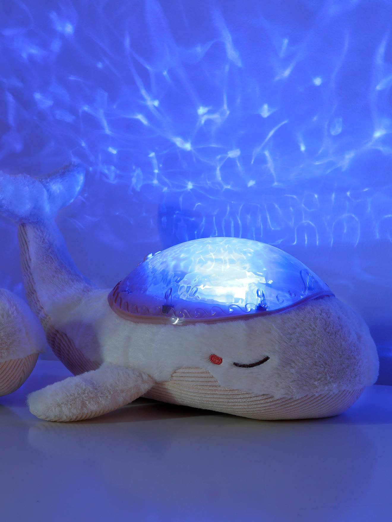 Tranquil Whale(TM) white family (Cloud B) - Image 1