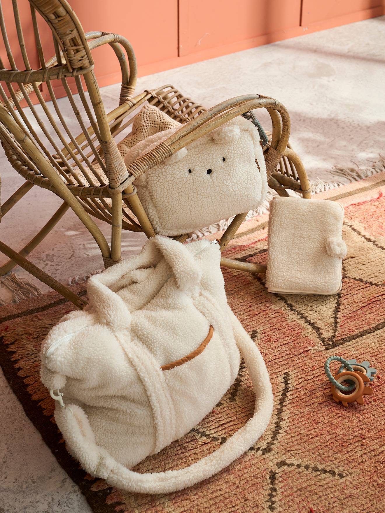 Trousse de toilette en sherpa Ourson PETIT NOMADE ivoire