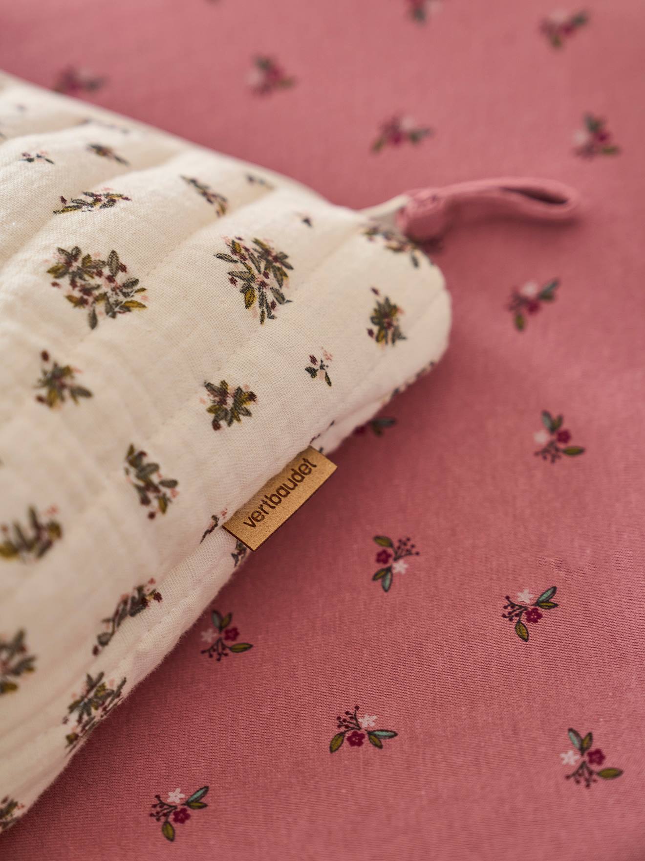 Trousse de toilette enfant en gaze de coton imprimé fleurs grenier (Vertbaudet) - Image 1