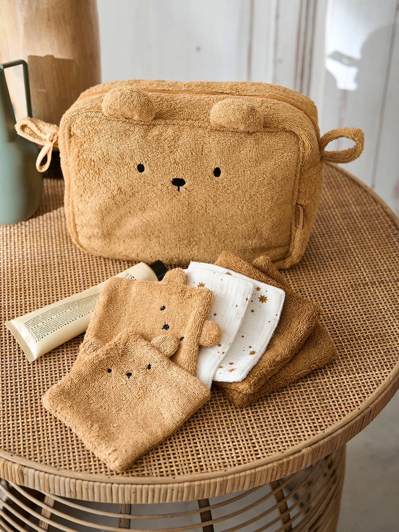 Trousse de toilette Ourson en éponge caramel (Vertbaudet) - Image 1