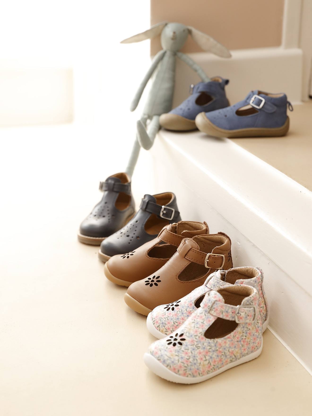 Salomés cuir souple bébé pattes bleu jean