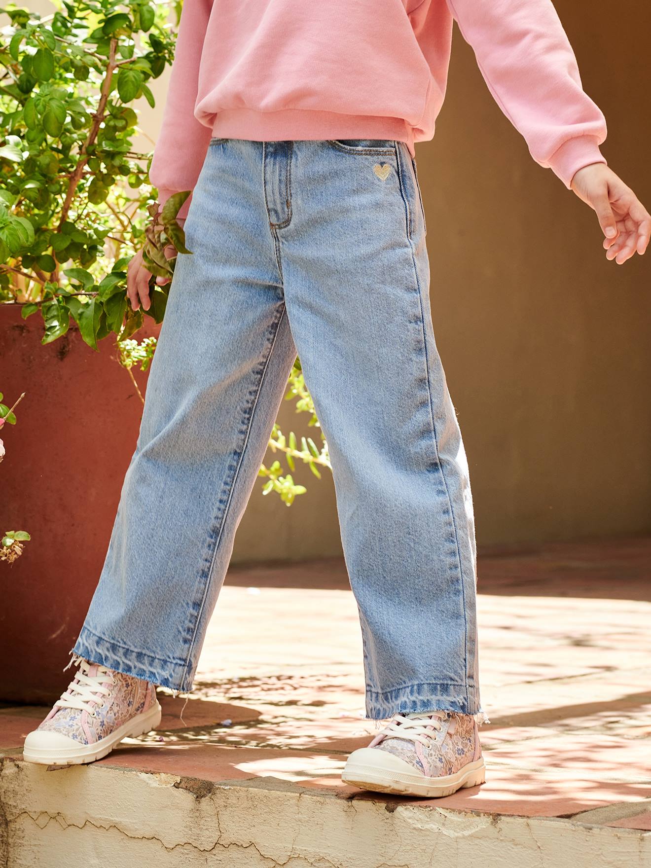 Jean fille large bas effiloch denim bleached 20 €