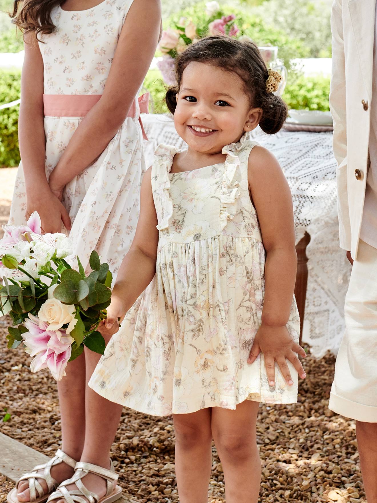Robe fleurie bébé en gaze de coton écru