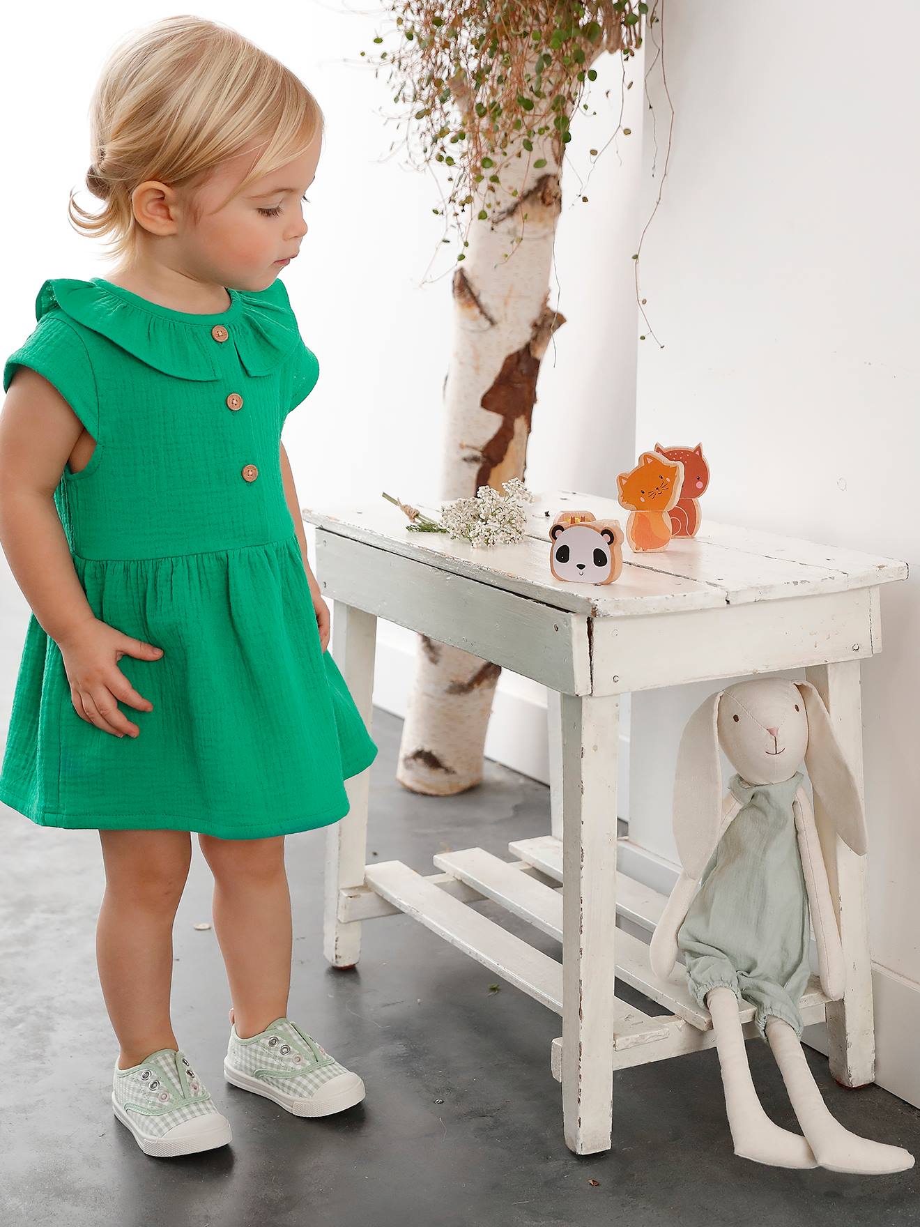 Robe à collerette bébé en gaze de coton vert