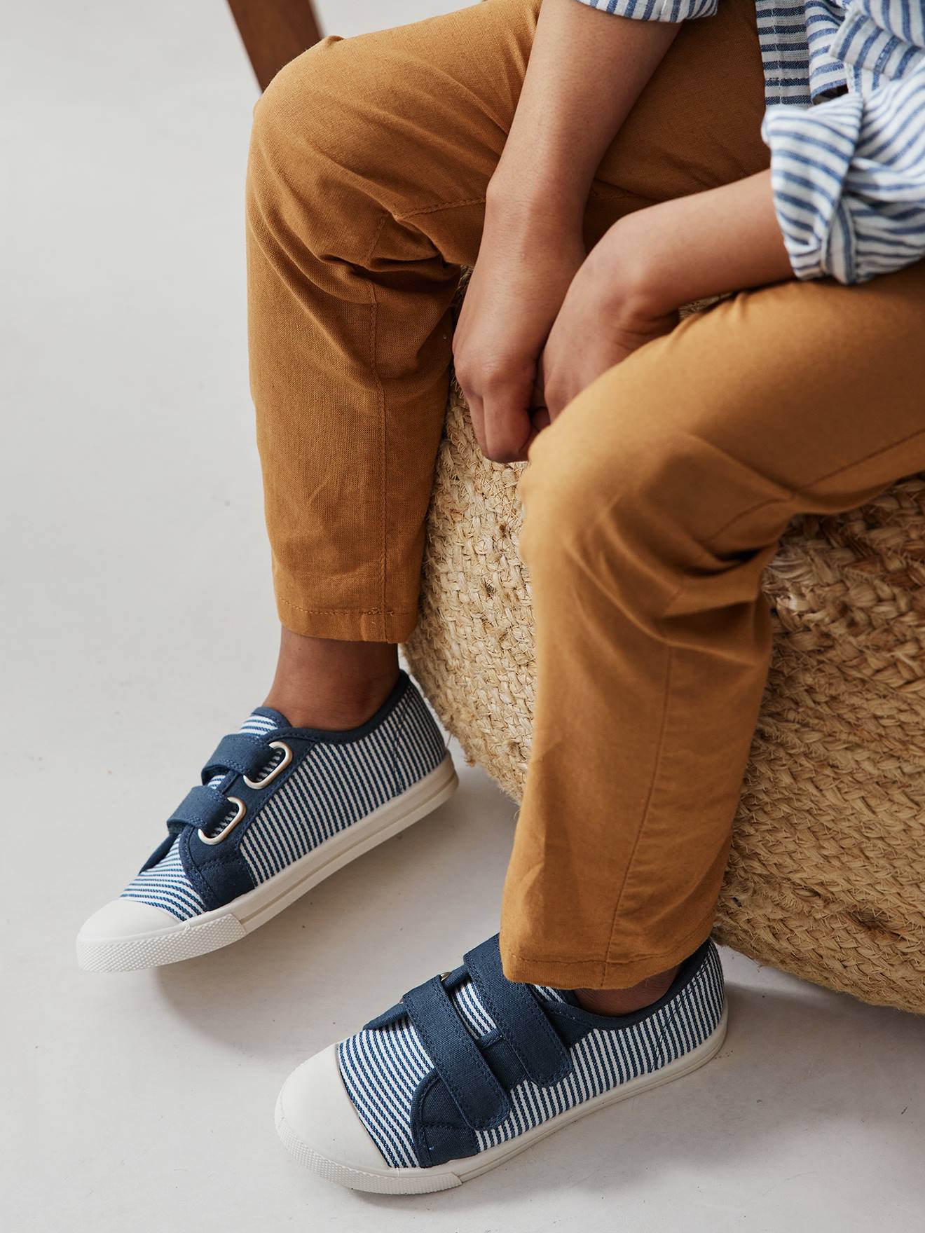 Baskets scratchées en toile enfant bleu