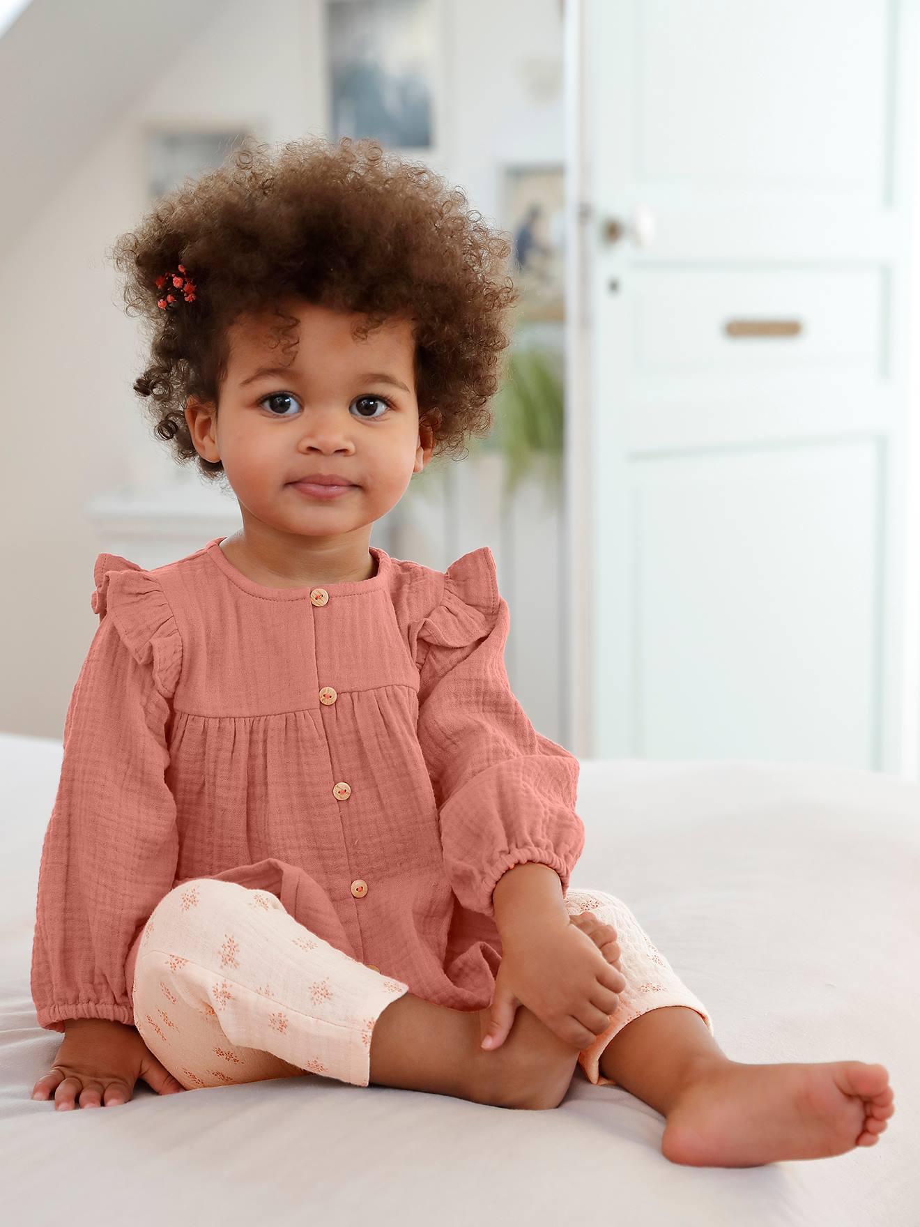 Blouse à volants bébé en gaze de coton vieux rose