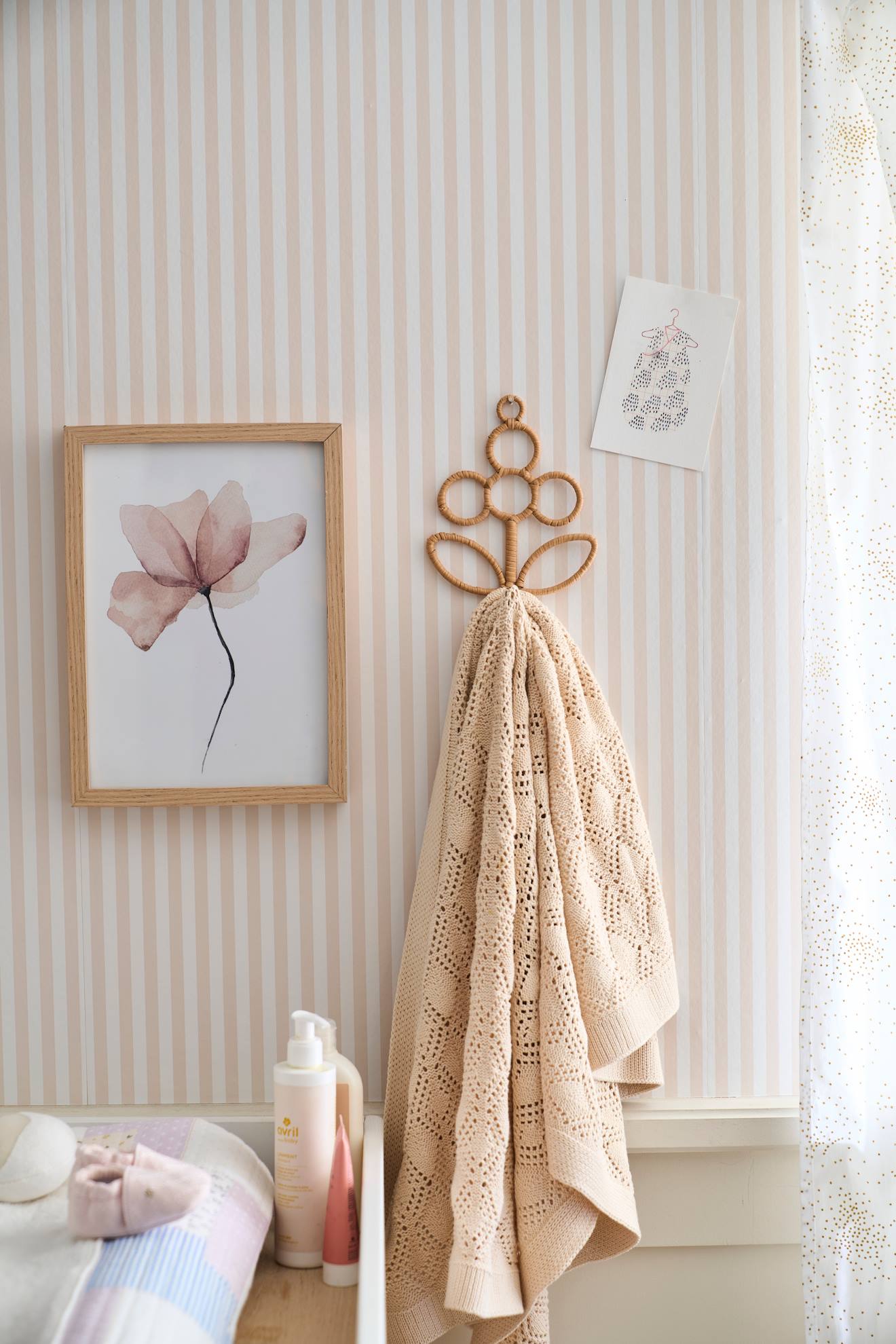 Vertbaudet - Patère en rotin fleur beige