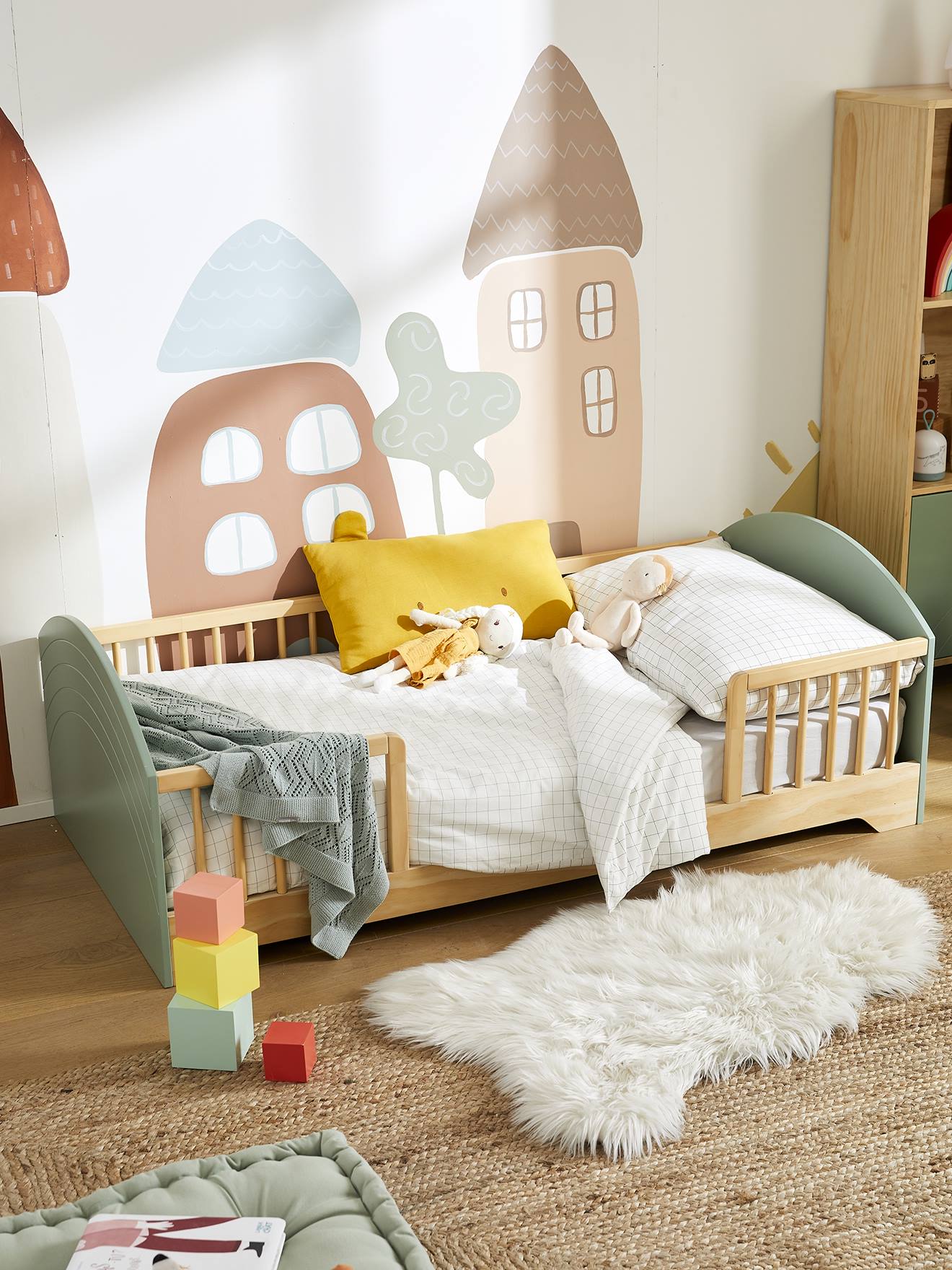Lit enfant 70x140 cm LIGNE ARC-EN-CIEL vert sauge