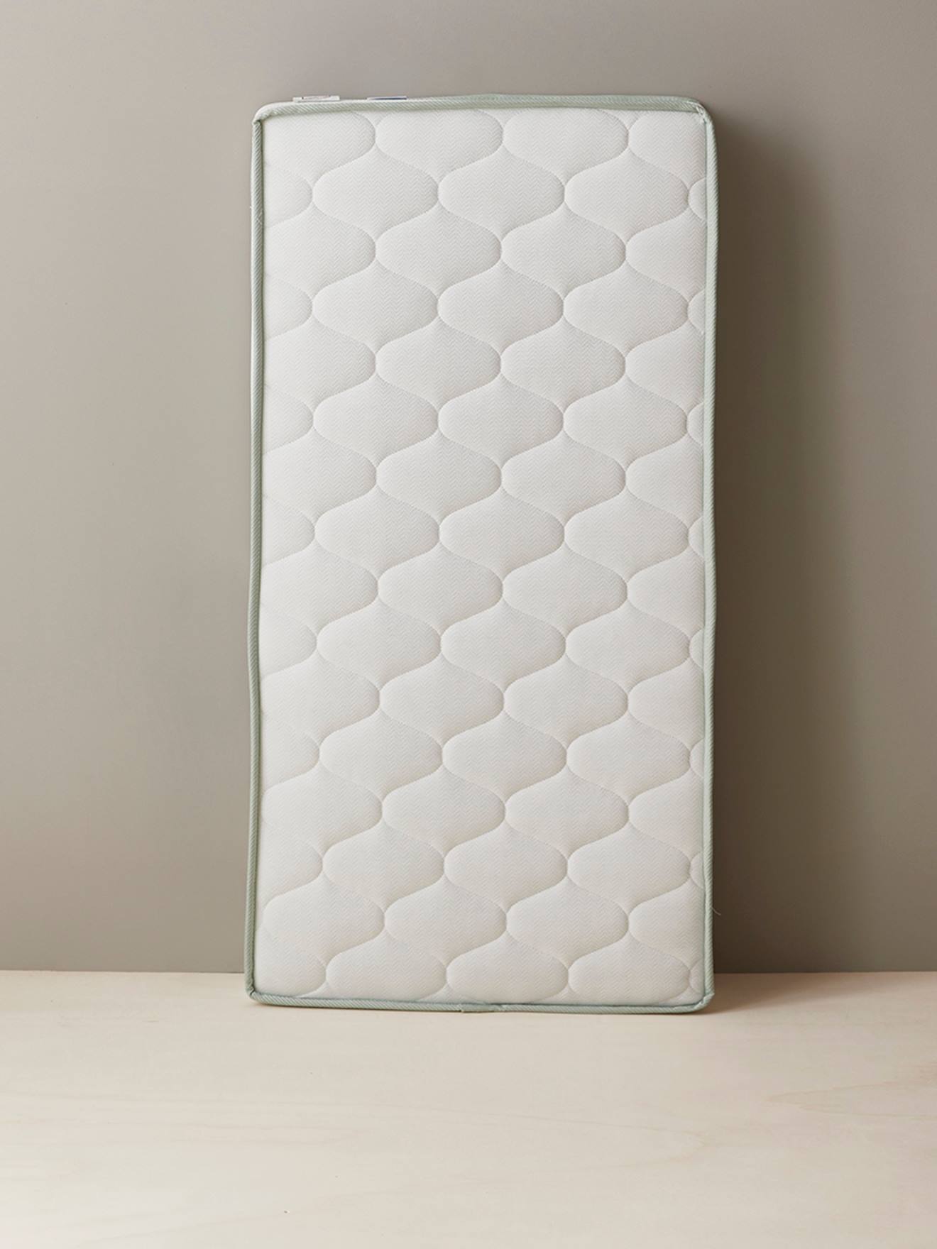 Matelas bébé mousse recyclée thermorégulateur traité Passerelle® blanc