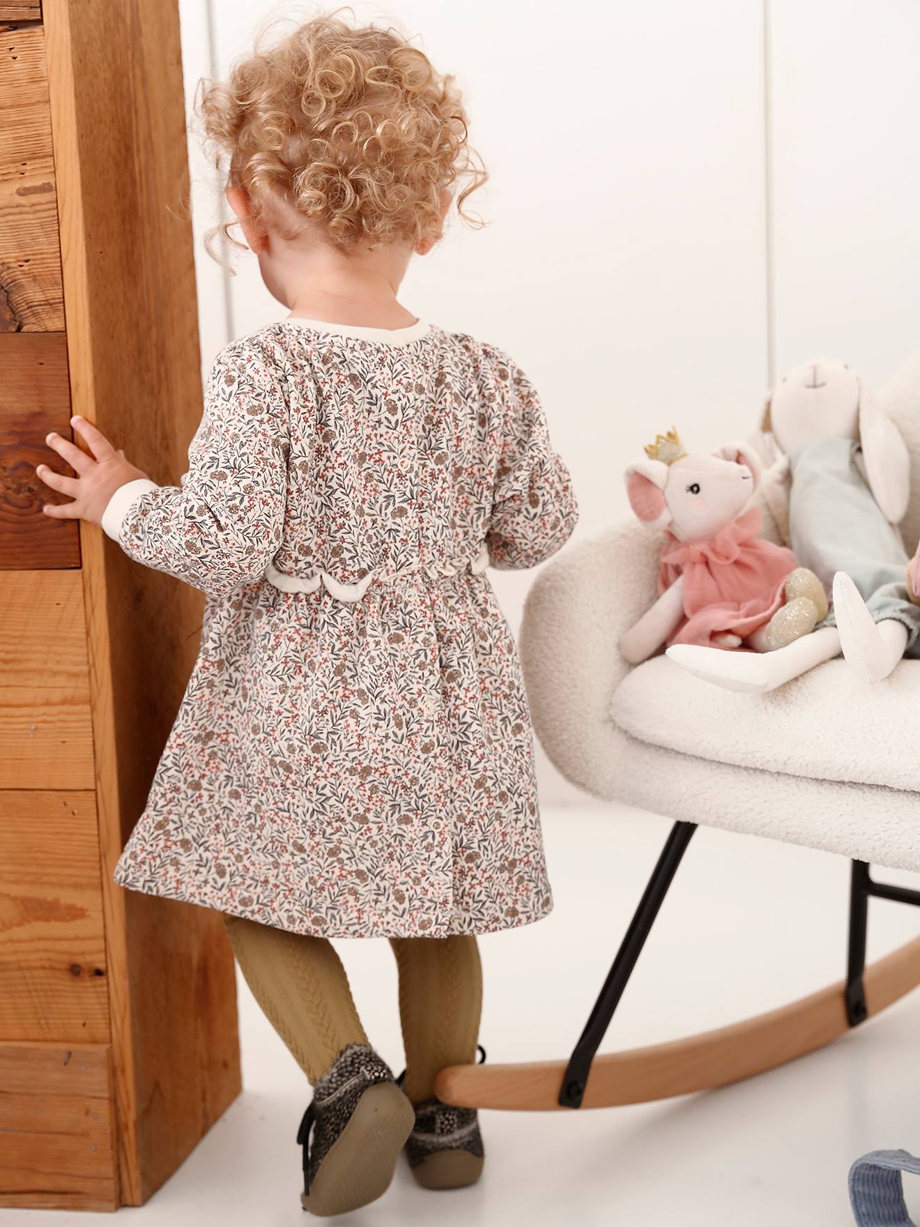 Robe bébé en molleton beige doré