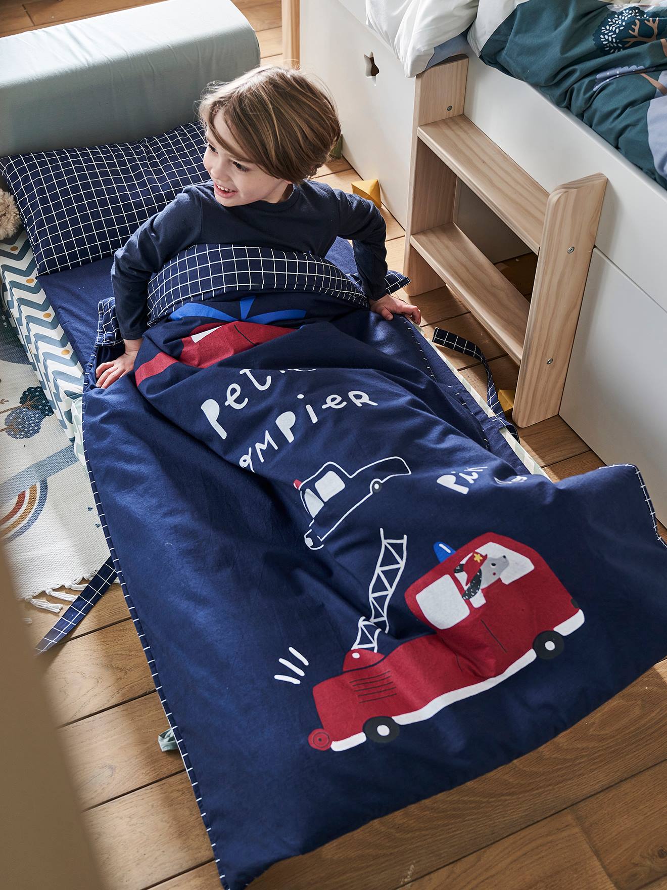 Couchage de sieste maternelle personnalisable MINILI POMPIER marine