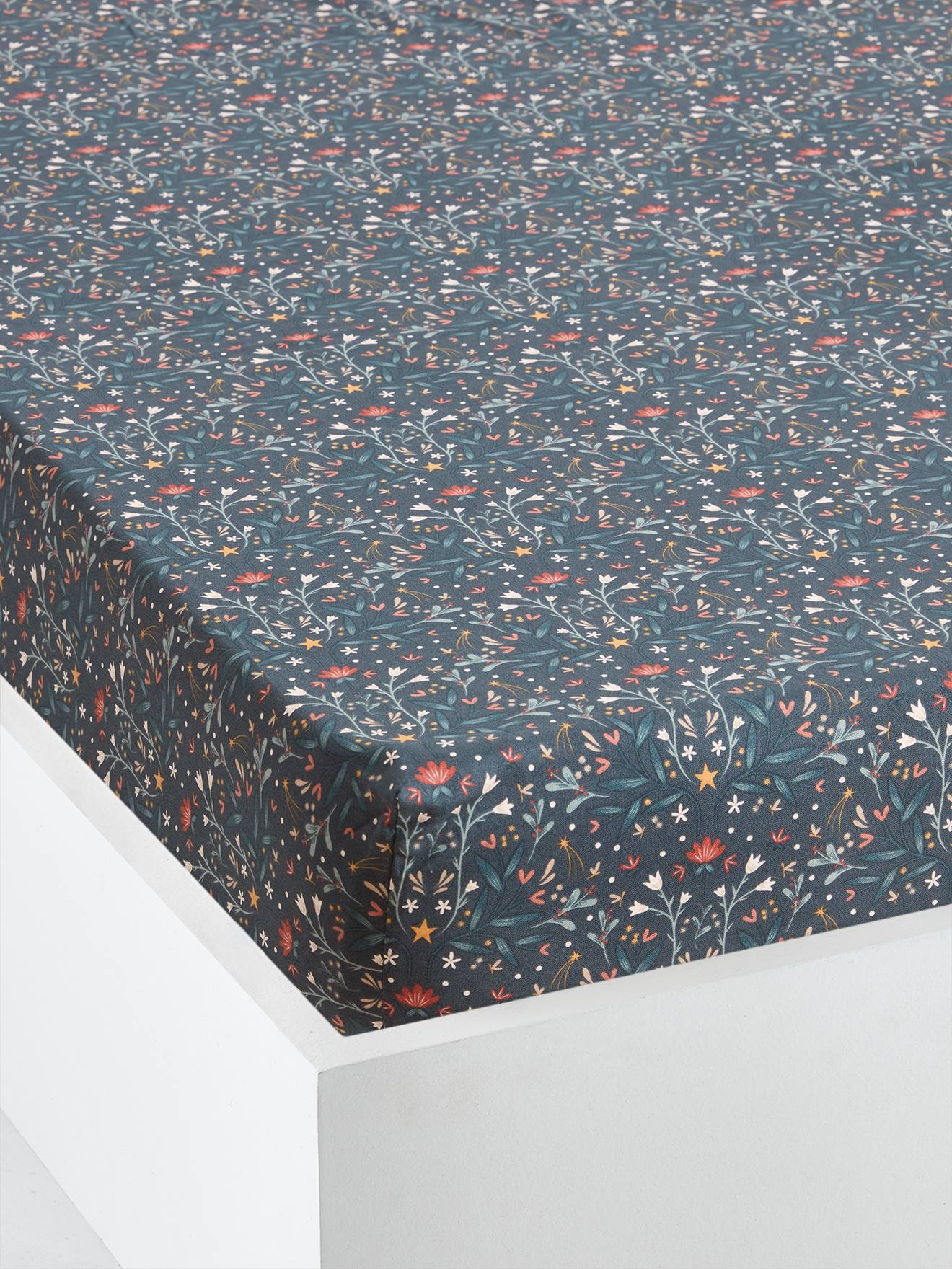 Drap-housse enfant avec coton recyclé BROCÉLIANDE vert imprimé