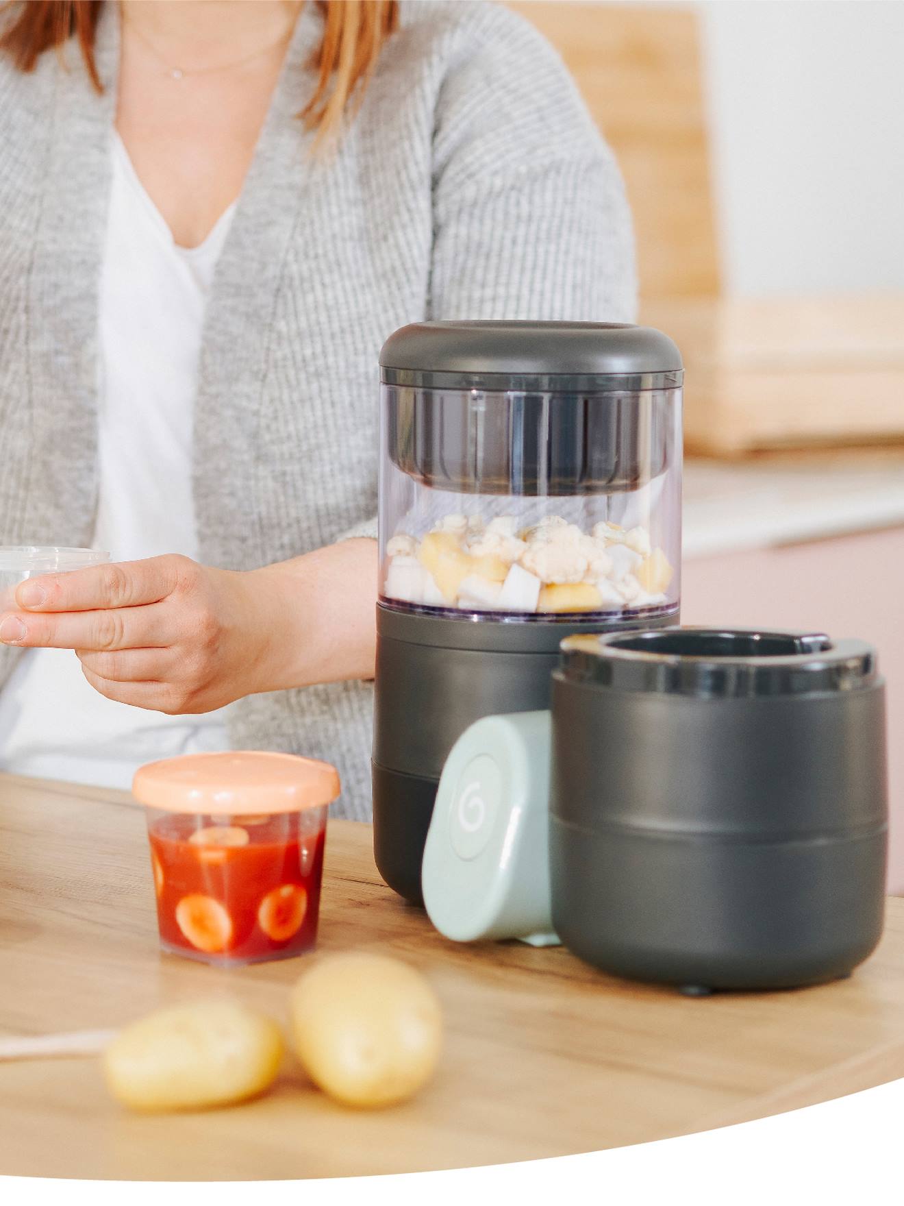 Robot multifonction préparateur culinaire cuiseur et mixeur Nutribaby One noir/gris (Babymoov) - Image 1