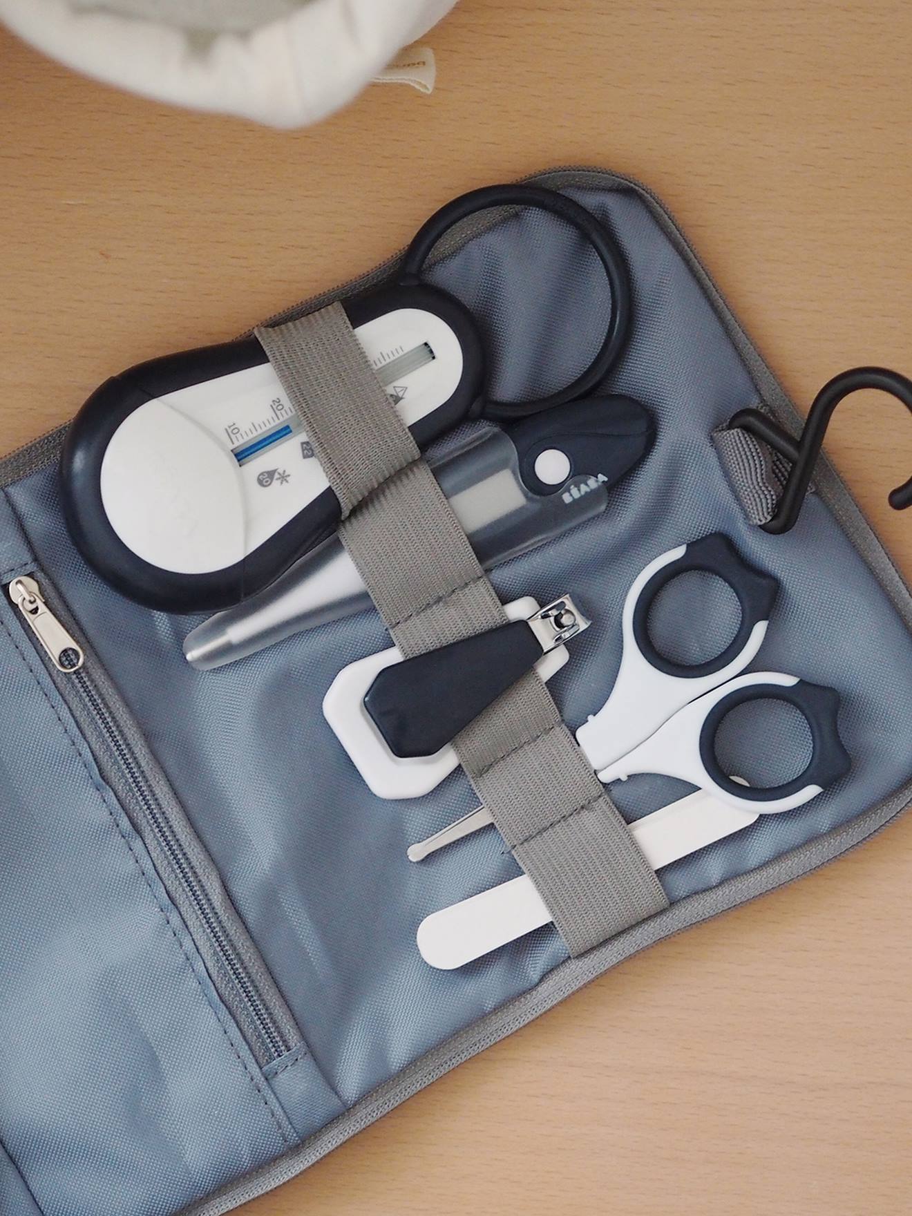 Trousse de toilette nomade 9 accessoires night blue (Béaba) - Image 2