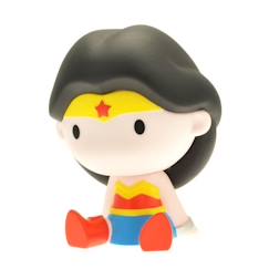 Tirelire - PLASTOY - Chibi Wonder Woman - Rouge - Licence Wonder Woman - Enfant 8 ans - PVC environnemental  - vertbaudet enfant