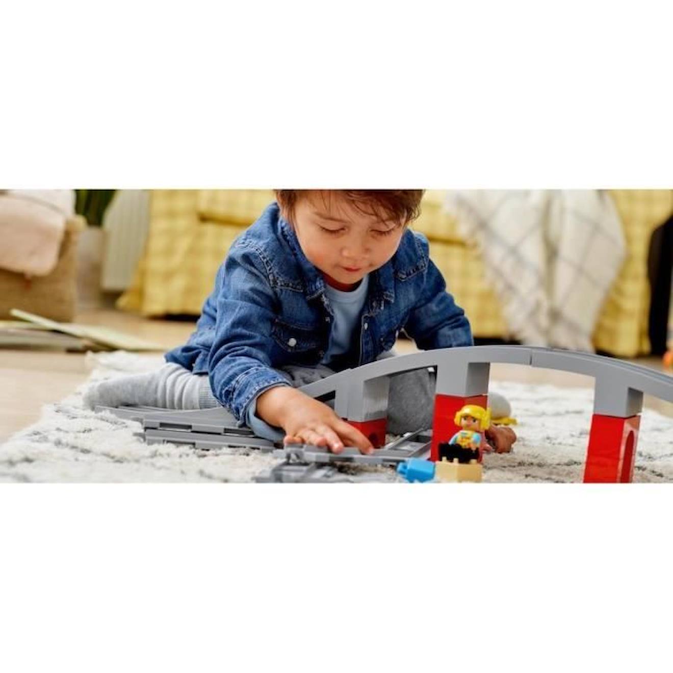 https://media.vertbaudet.fr/Pictures/vertbaudet/322210/lego-10872-duplo-town-les-rails-et-le-pont-du-train-jouet-pour-enfants-2-5-ans-jeu-de-construction-avec-klaxon-en-brique-sonore.jpg