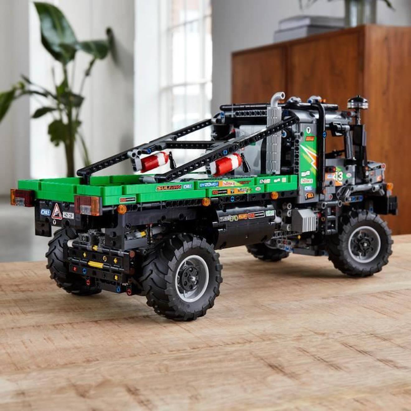 LEGO® Technic 42129 Le Camion d'Essai 4x4 Mercedes-Benz Zetros Télécommandé,  Maquette Camion Mercedes, Camion Télécommandé, Adultes noir - Lego