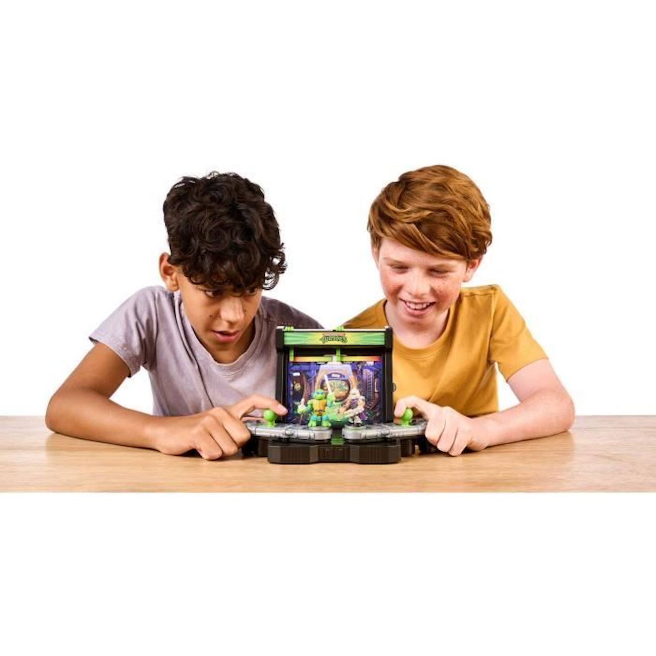 AKEDO - Tortues Ninja Duo Figurines Moose Toys : King Jouet, Figurines  Moose Toys - Jeux d'imitation & Mondes imaginaires