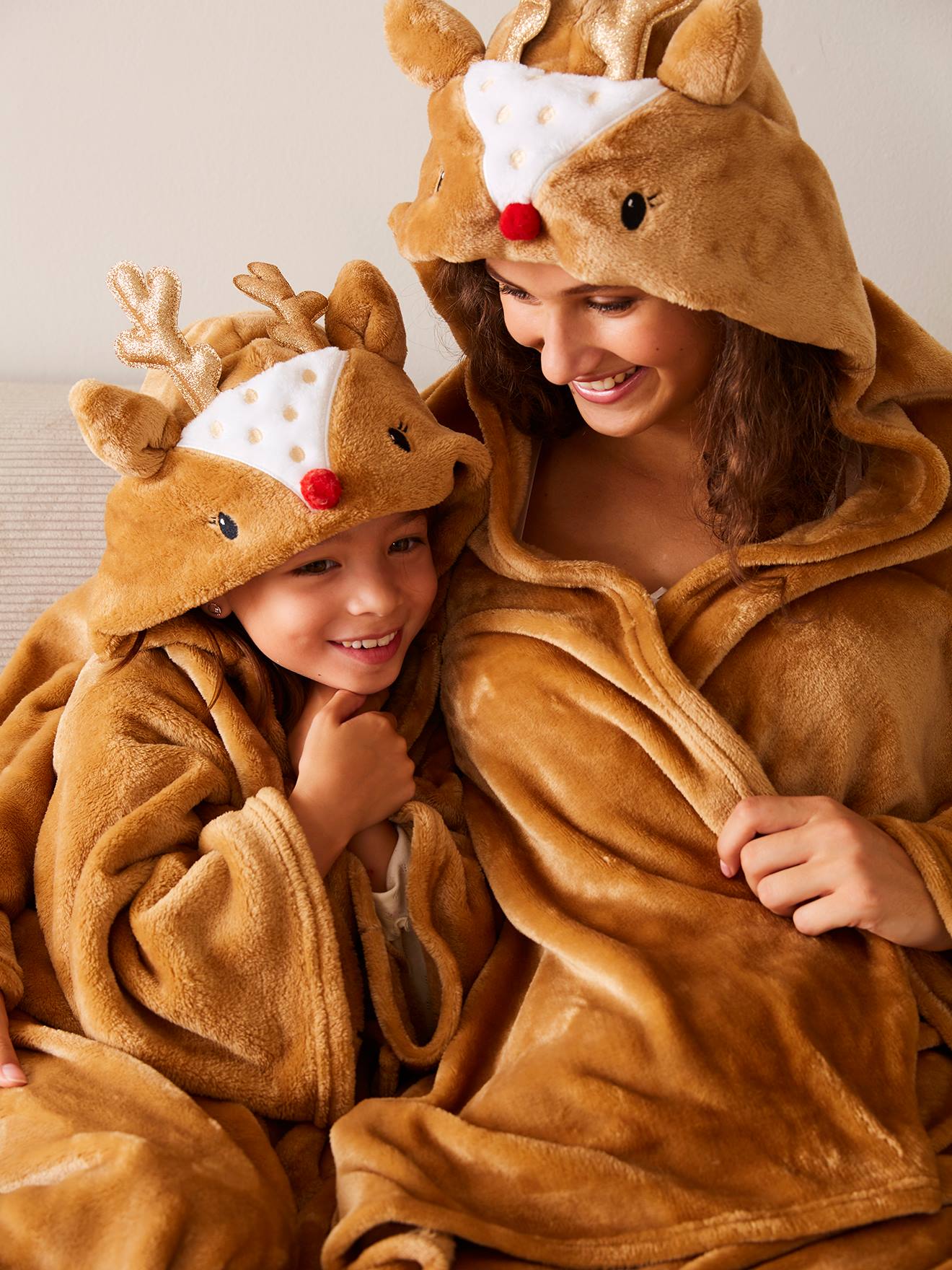 Plaid à manches et capuche Renne caramel