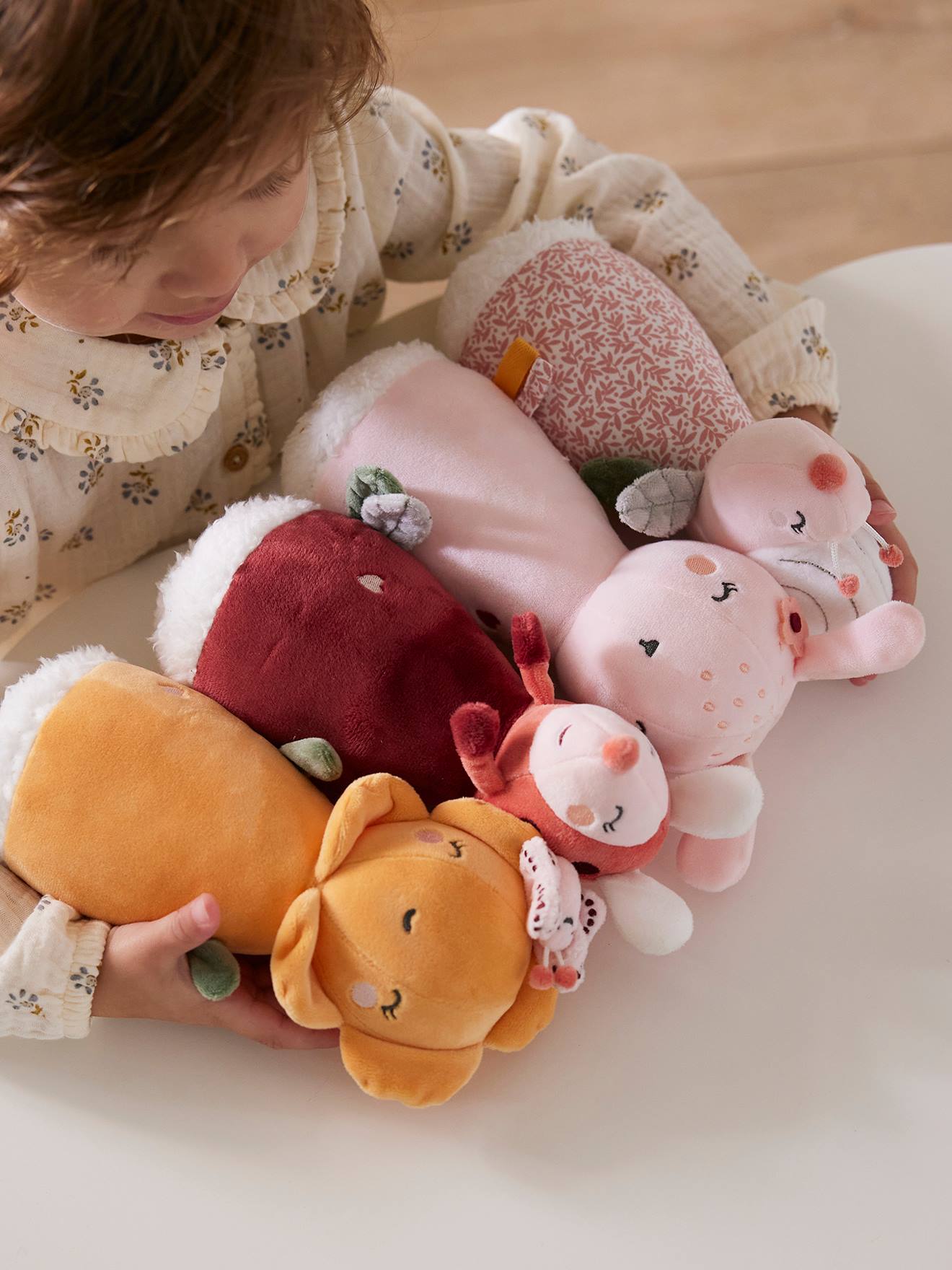 Jeu de quilles en tissu VOYAGE AU PAYS ROSE rose