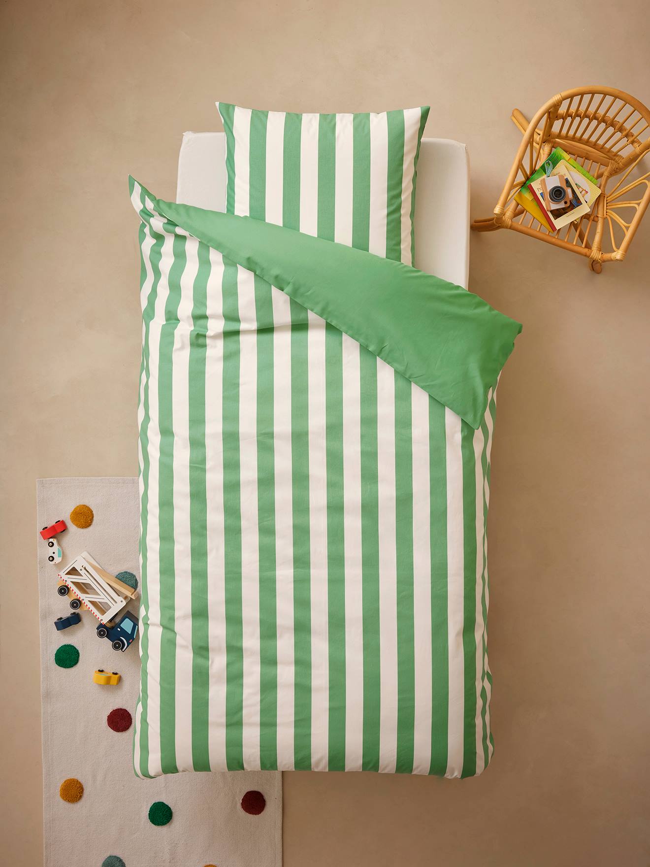 Parure housse de couette + taie d'oreiller essentiels enfant avec coton recyclé TRANSAT rayé vert