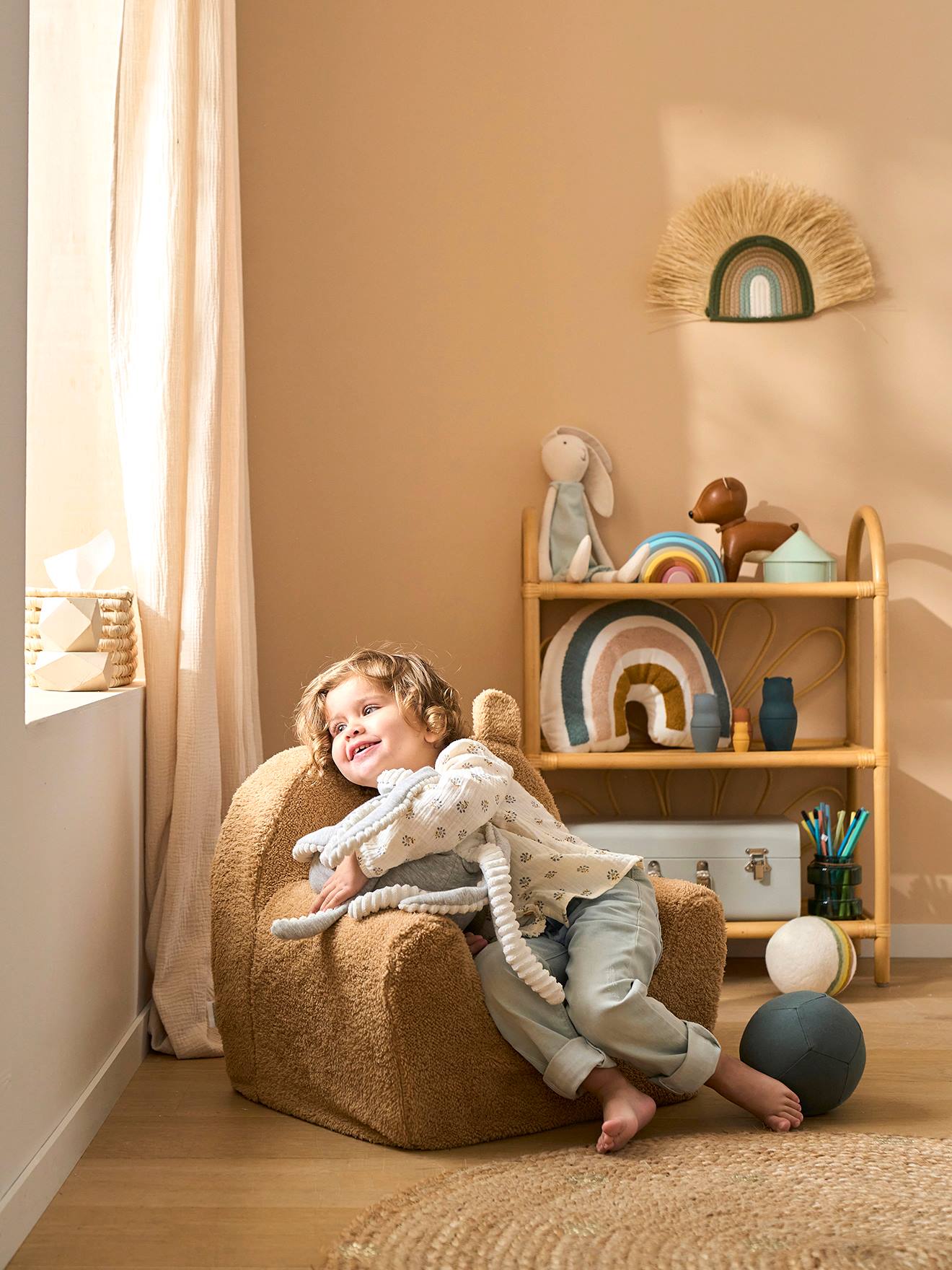 Fauteuil en mousse et sherpa Ourson camel (Vertbaudet) - Image 2