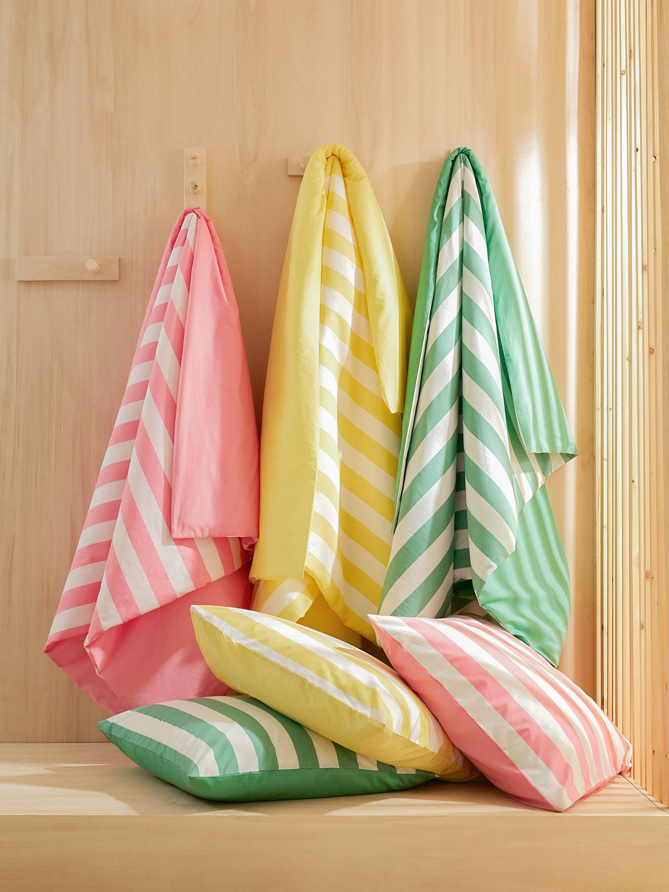 Parure housse de couette et taie d'oreiller avec coton recyclé TRANSAT rayé vert