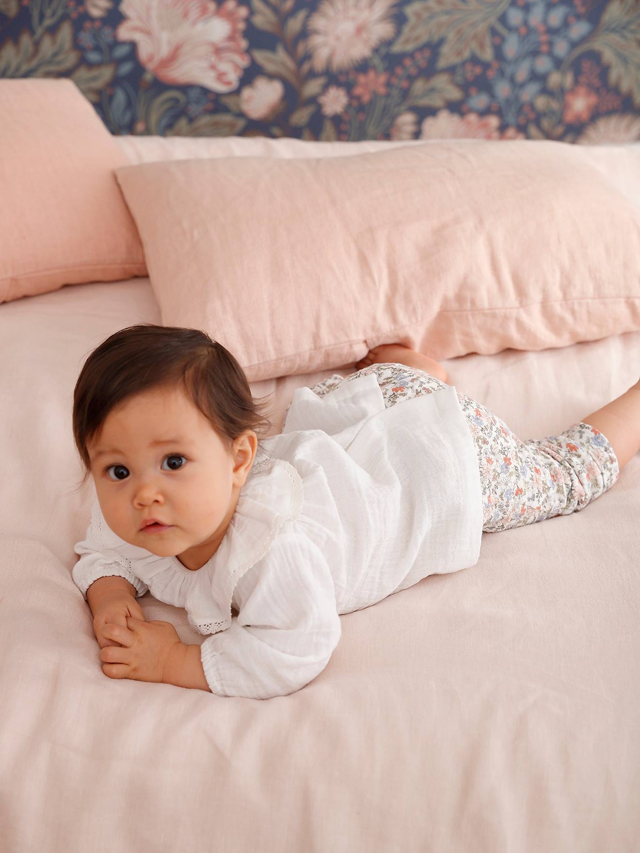 Blouse en gaze de coton bébé col volanté écru