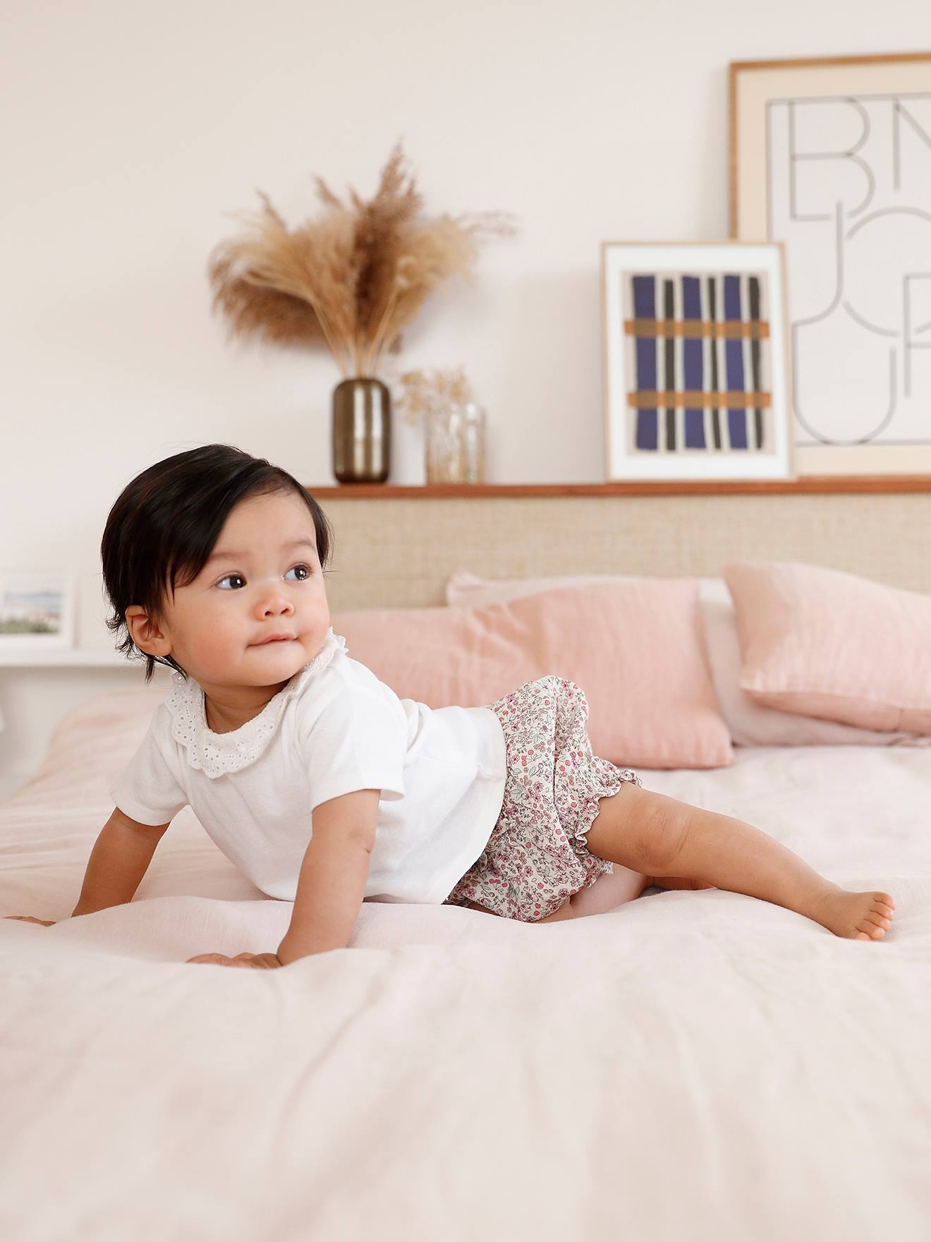 Vertbaudet - Ensemble T-shirt avec col et short fleuri naissance écru