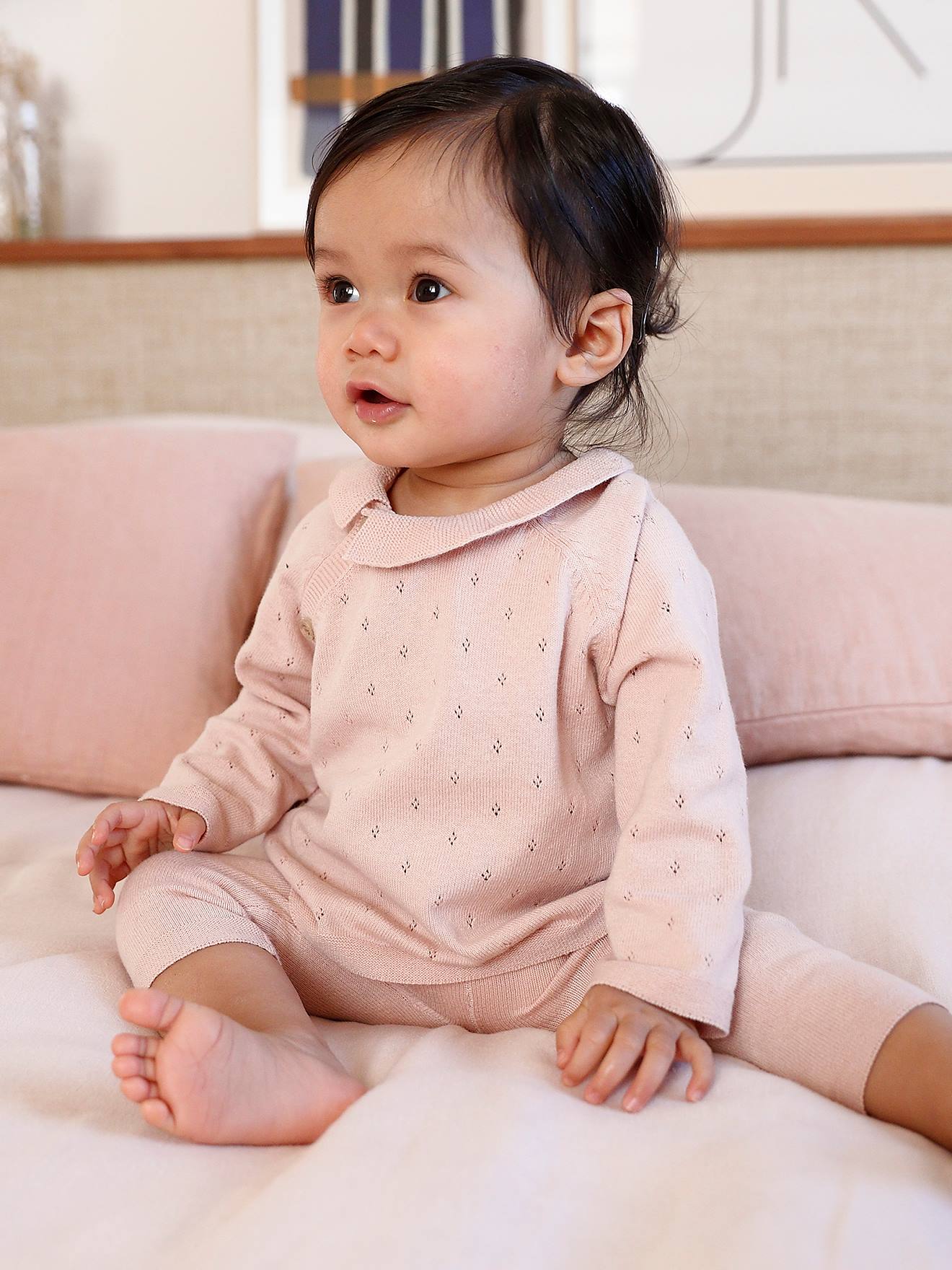 Ensemble en tricot pull à collerette et pantalon bébé rose nude