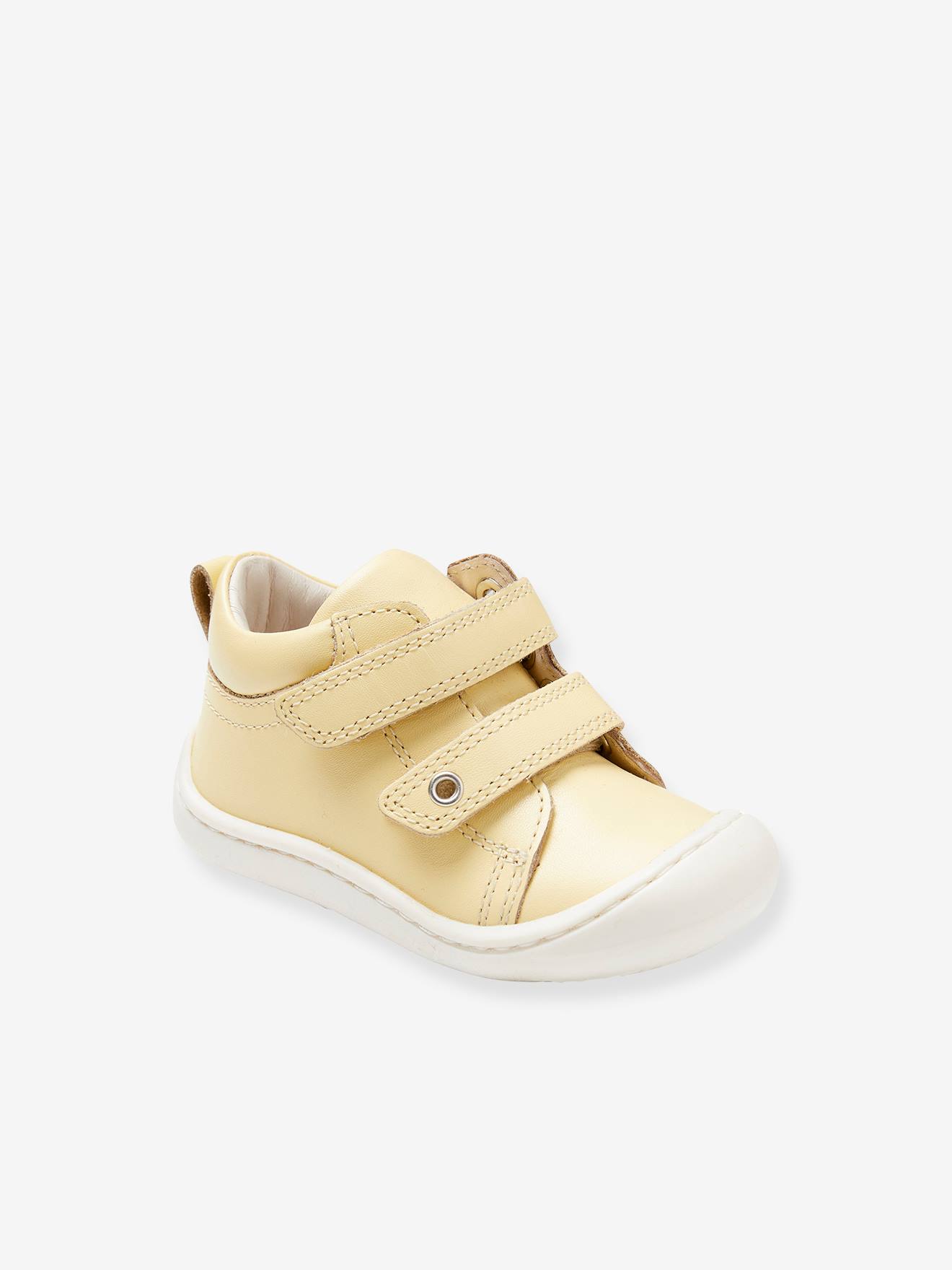 Bottillons scratchés cuir souple bébé premiers pas jaune pâle