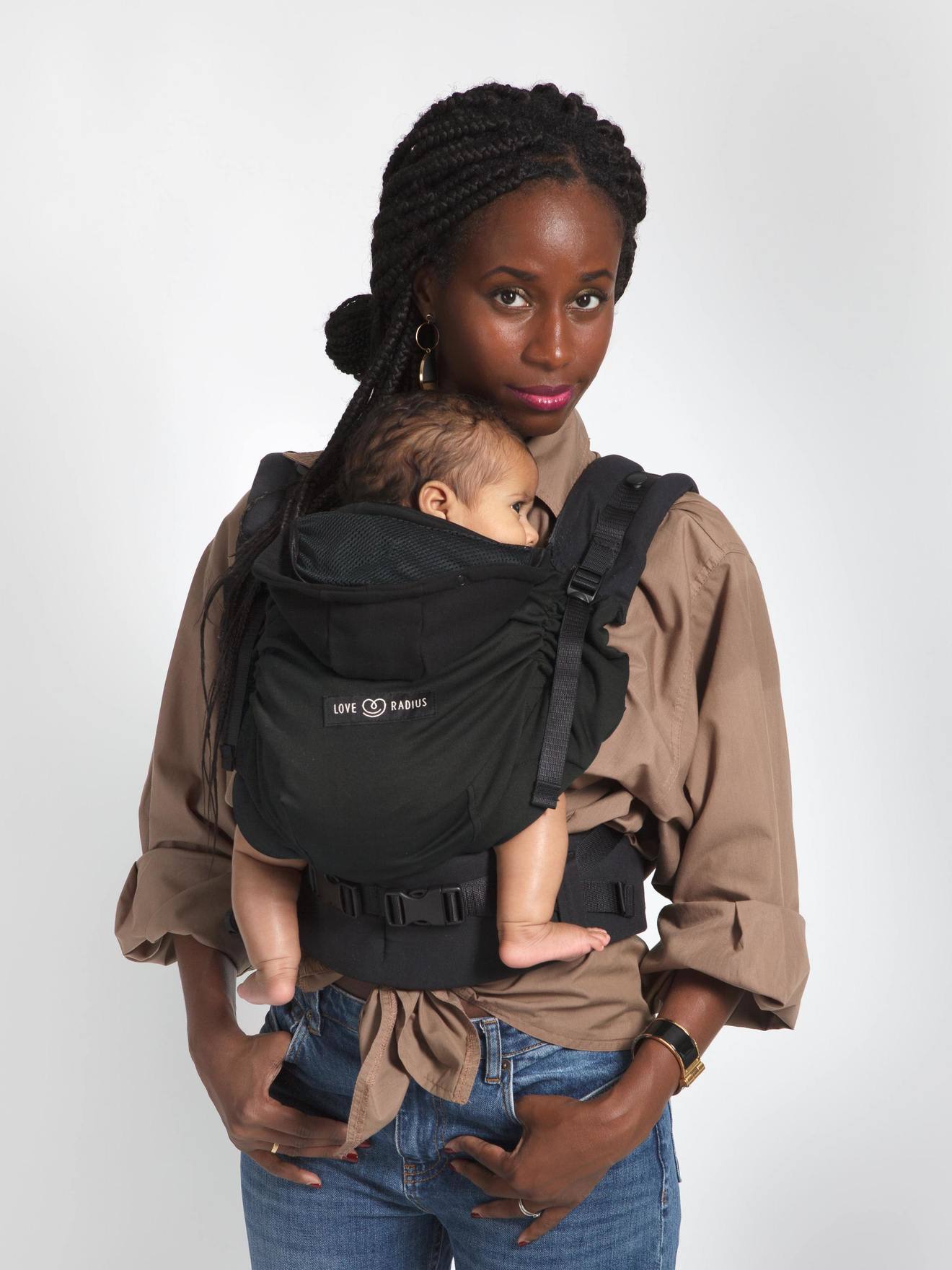 Porte-bébé physiologique HoodieCarrier 2 black forest (Love Radius) - Image 1