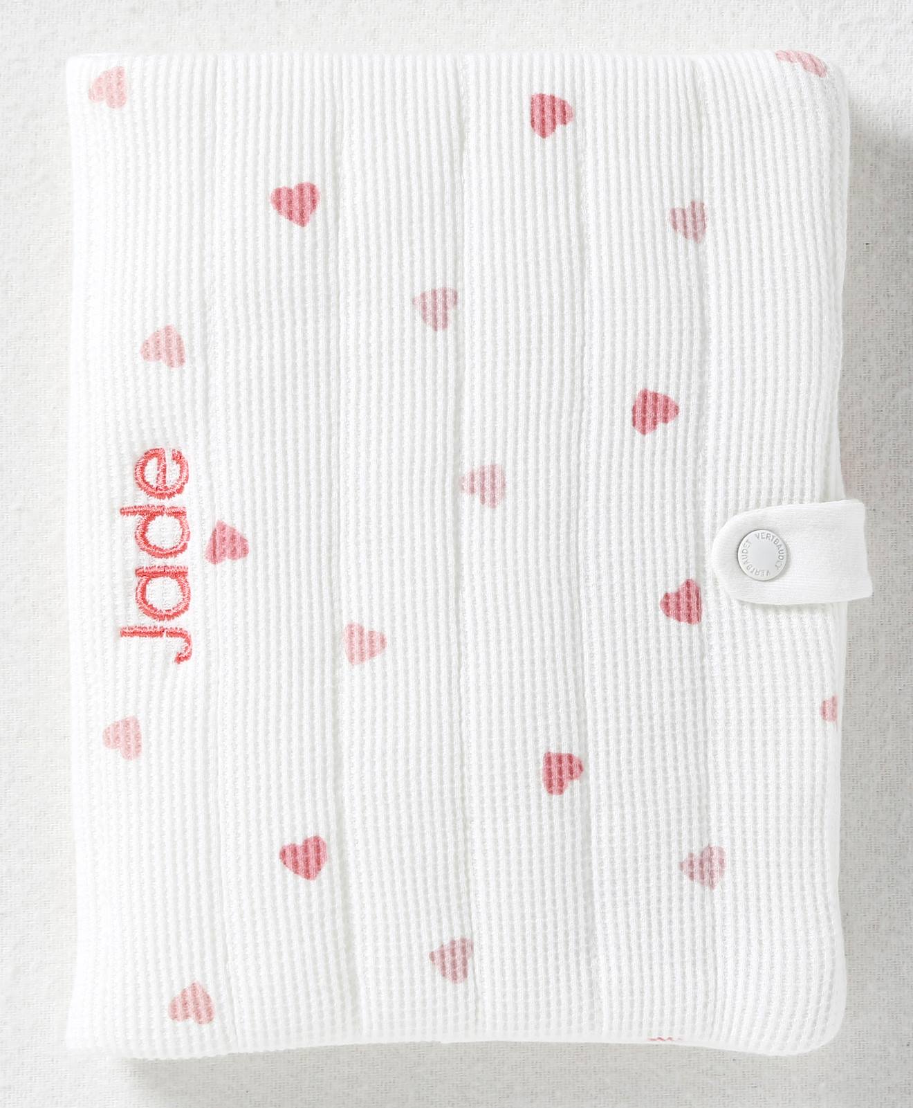 Protège carnet de santé imprimé coeurs