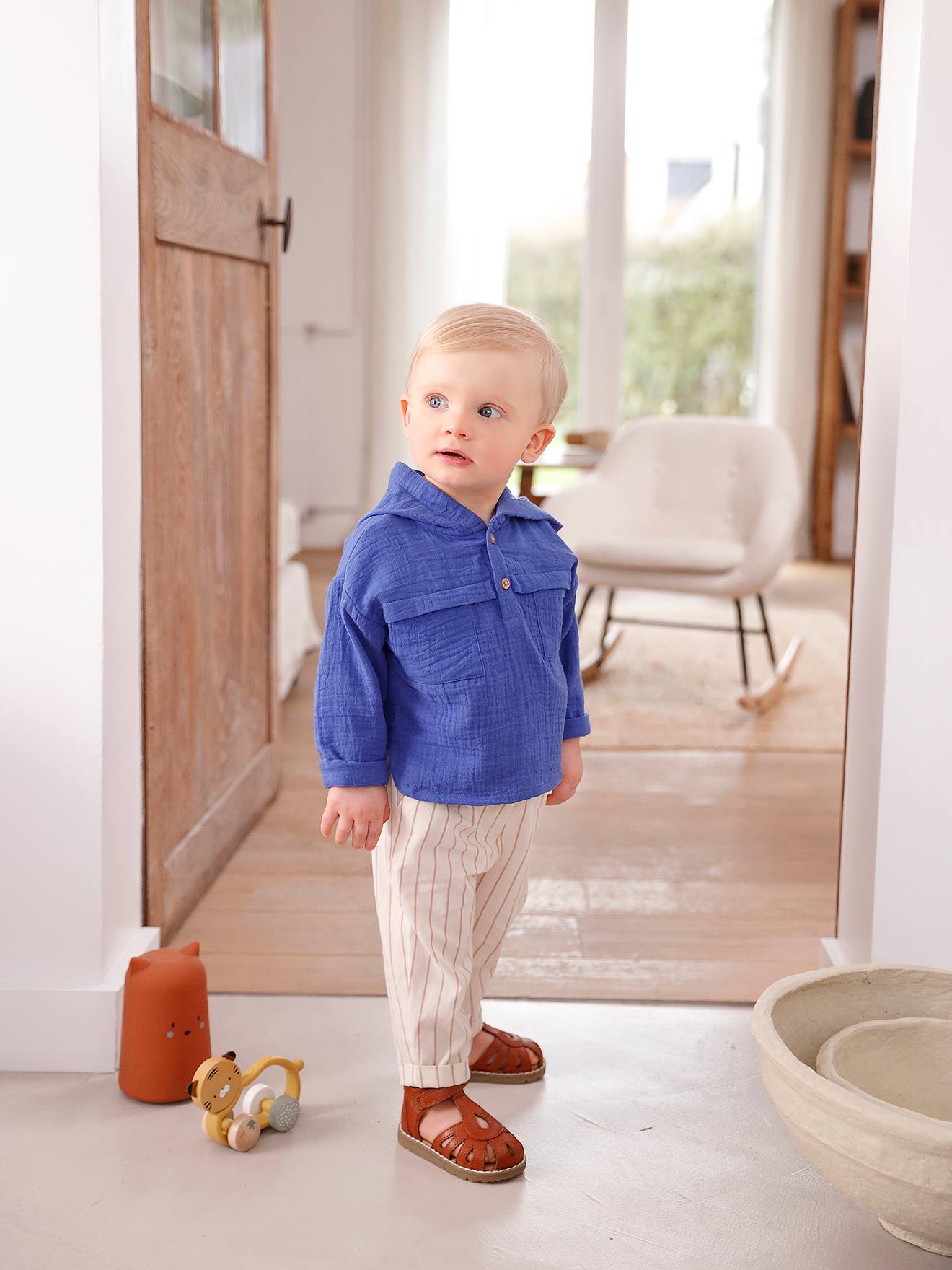 Ensemble bébé chemise en gaze de coton et pantalon bleu roi