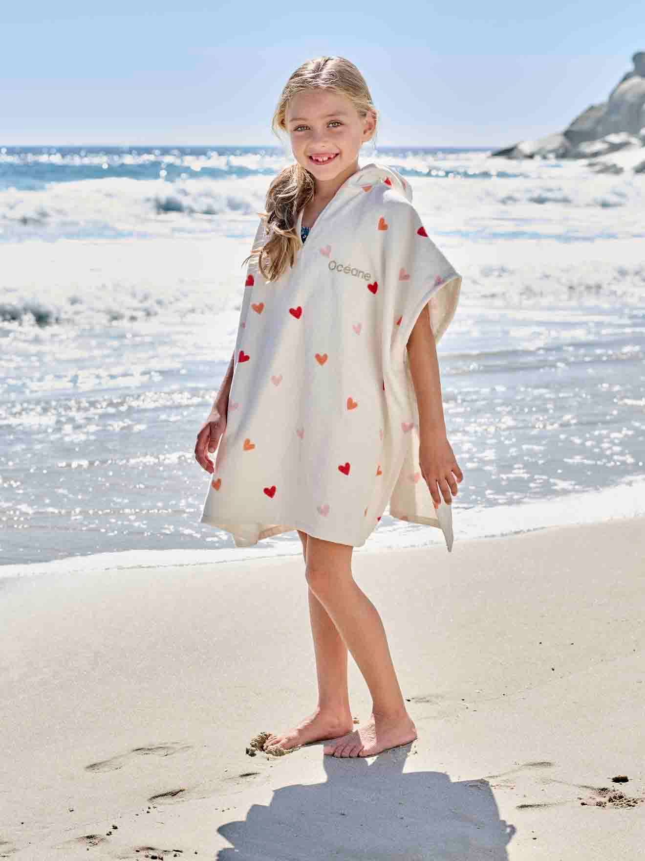 Poncho de bain enfant personnalisable COEURS, avec coton recyclé blanc imprimé