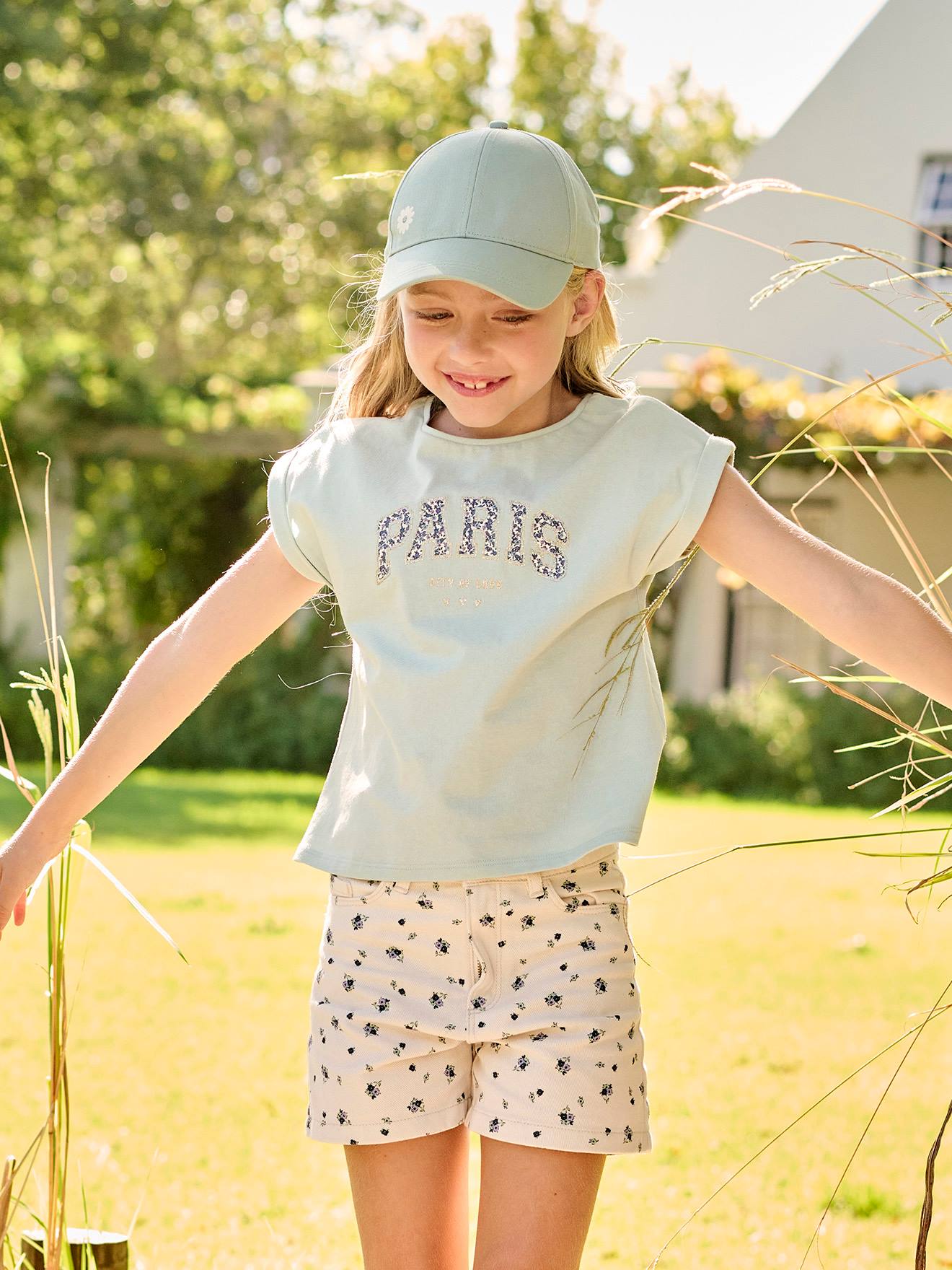 T-shirt à message motifs fleurs fille bleu ciel