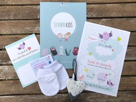 Bébé-Pack cadeau naissance avec moufles anti-griffures