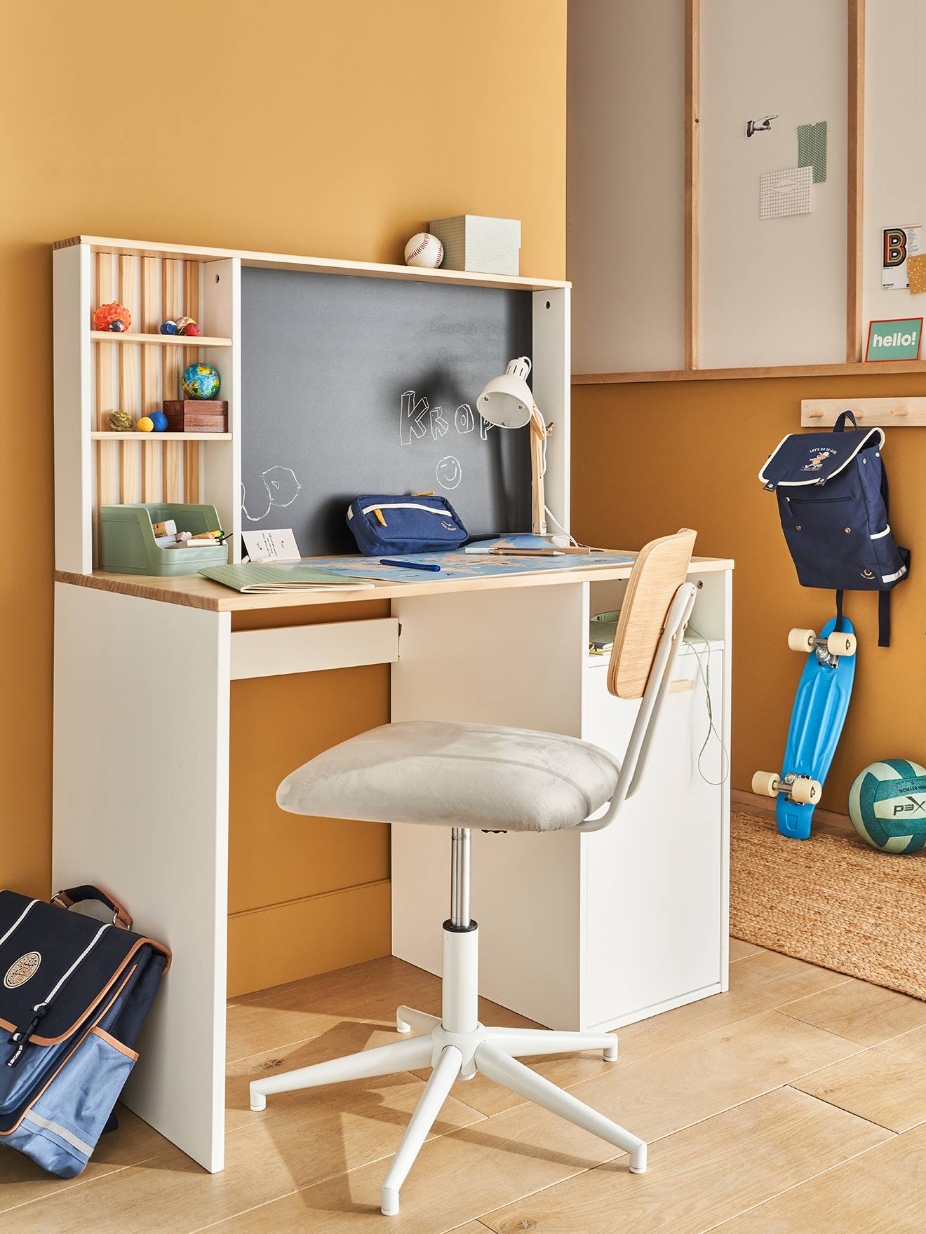 Bureau primaire fond réversible blanc ou ardoise aimantée blanc
